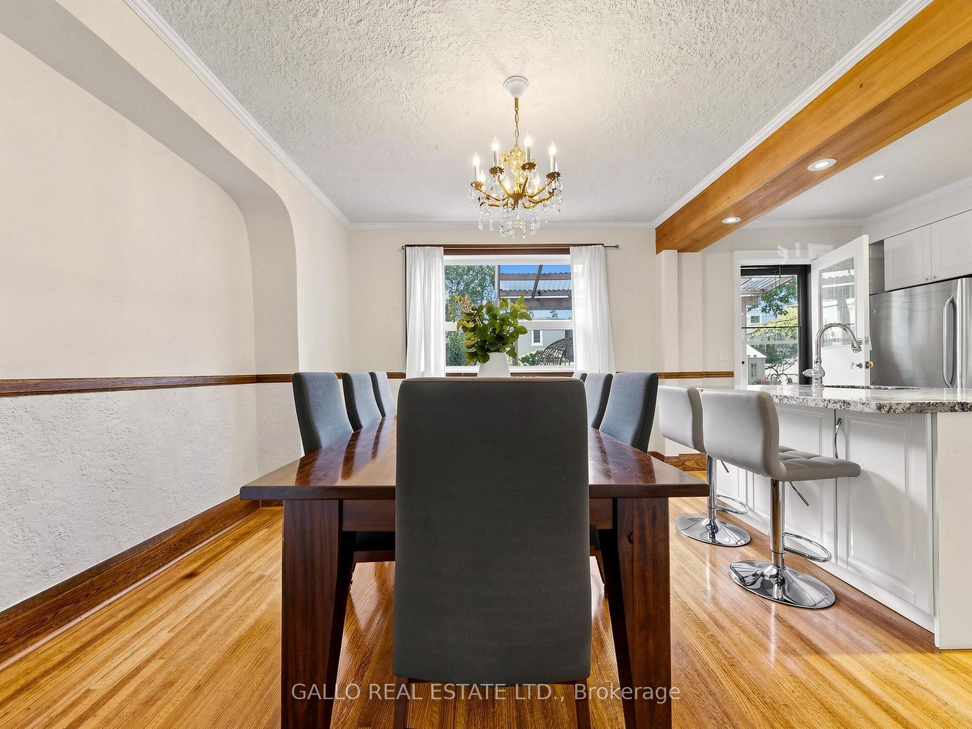 Photo 13 of 761 Sammon Avenue S, Toronto, Danforth Village-East York — HOMEH