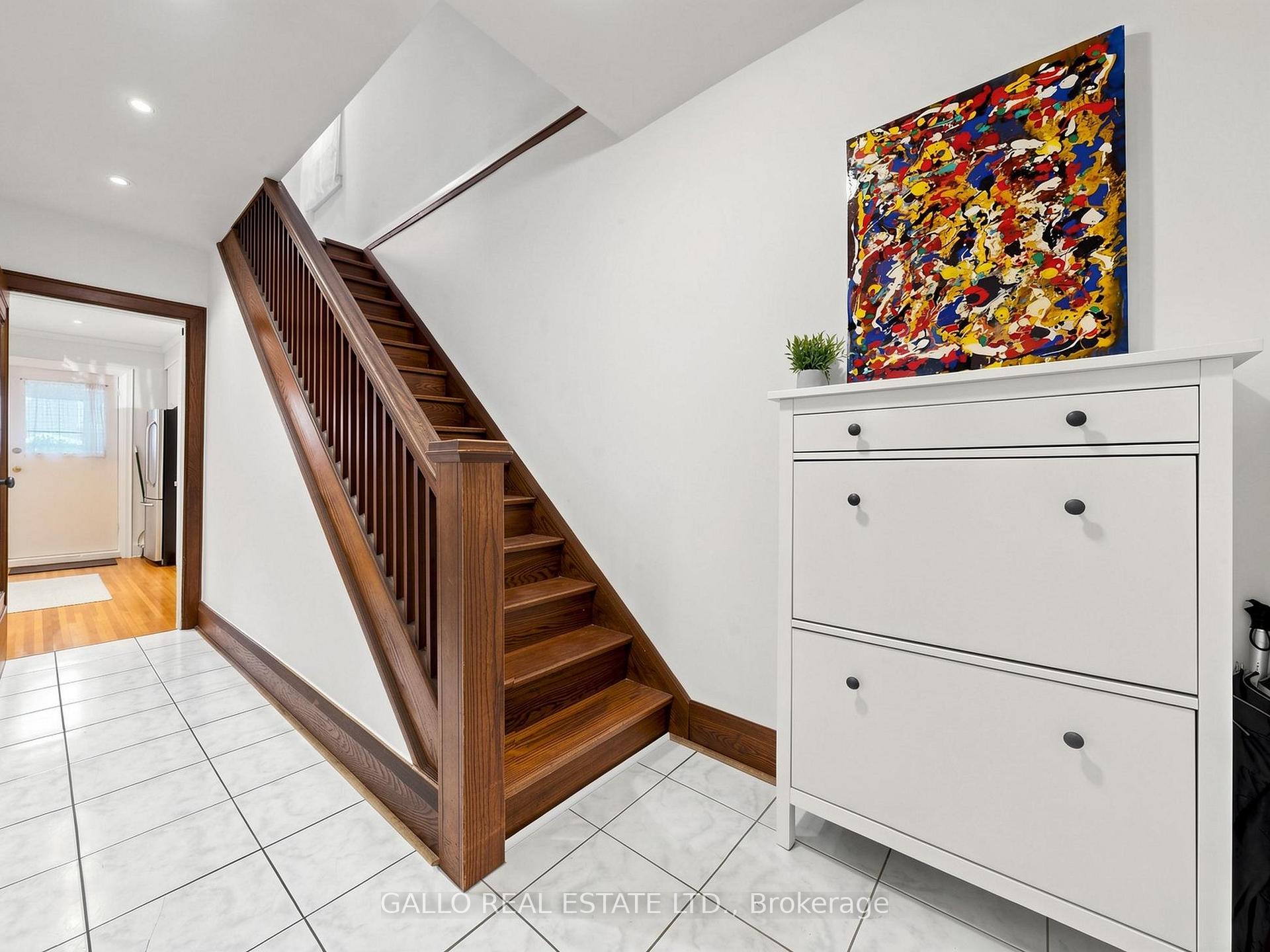 Photo 20 of 761 Sammon Avenue S, Toronto, Danforth Village-East York — HOMEH