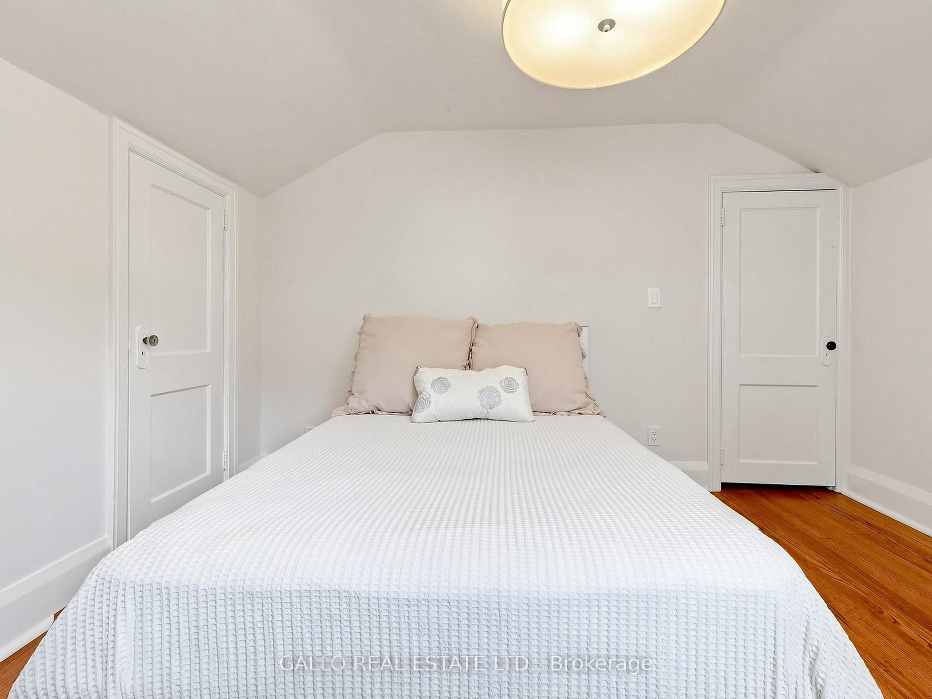 Photo 25 of 761 Sammon Avenue S, Toronto, Danforth Village-East York — HOMEH