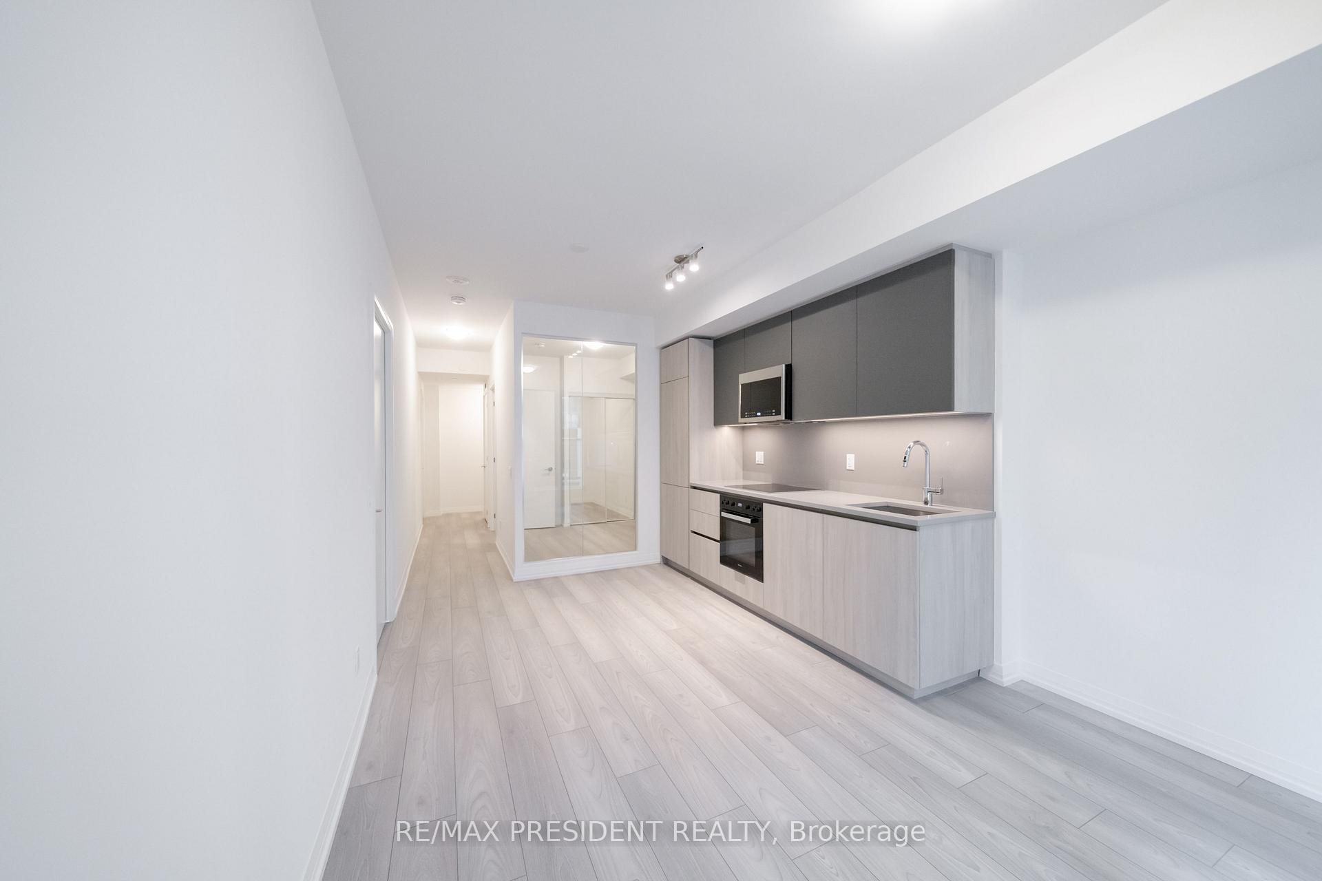 Photo 3 of Unit 511, 400 King Street W, Toronto, Waterfront Communities — HOMEH