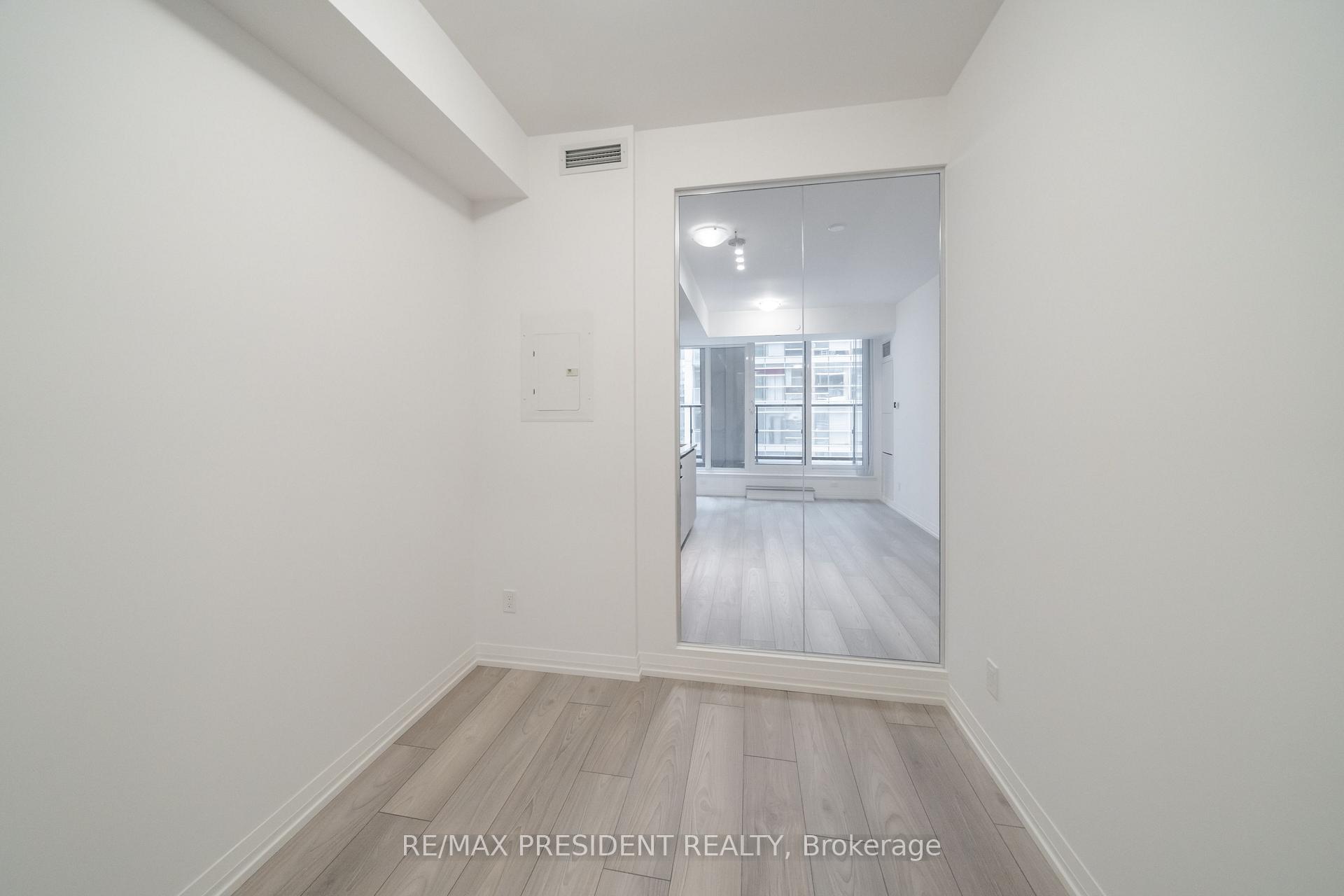 Photo 16 of Unit 511, 400 King Street W, Toronto, Waterfront Communities — HOMEH