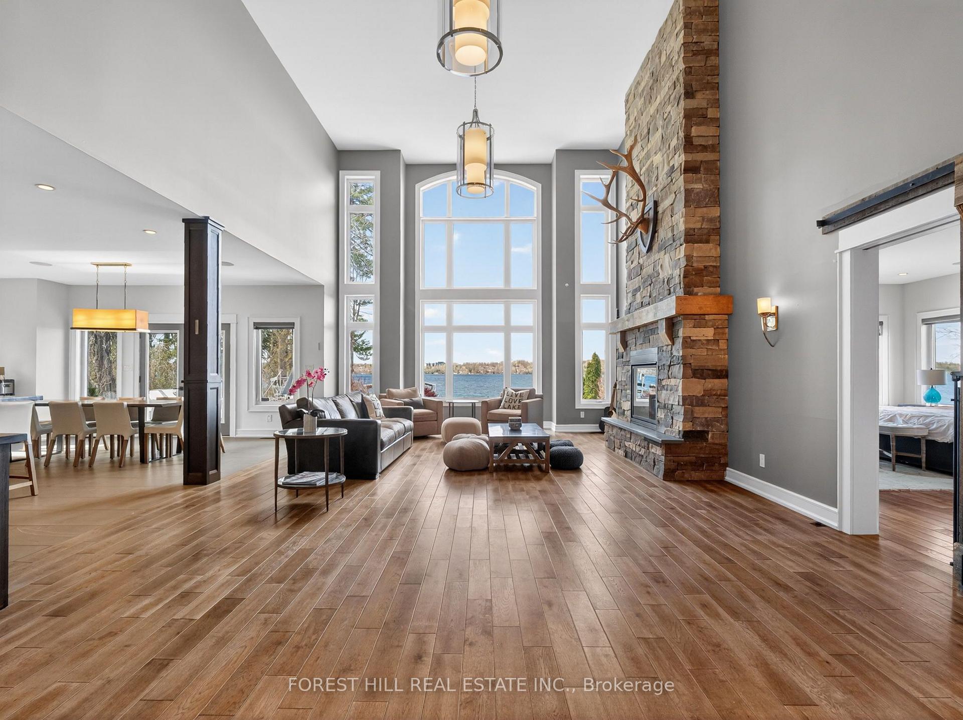 Photo 5 of 44-46 Gray Lane, Barrie, Innis-Shore — HOMEH