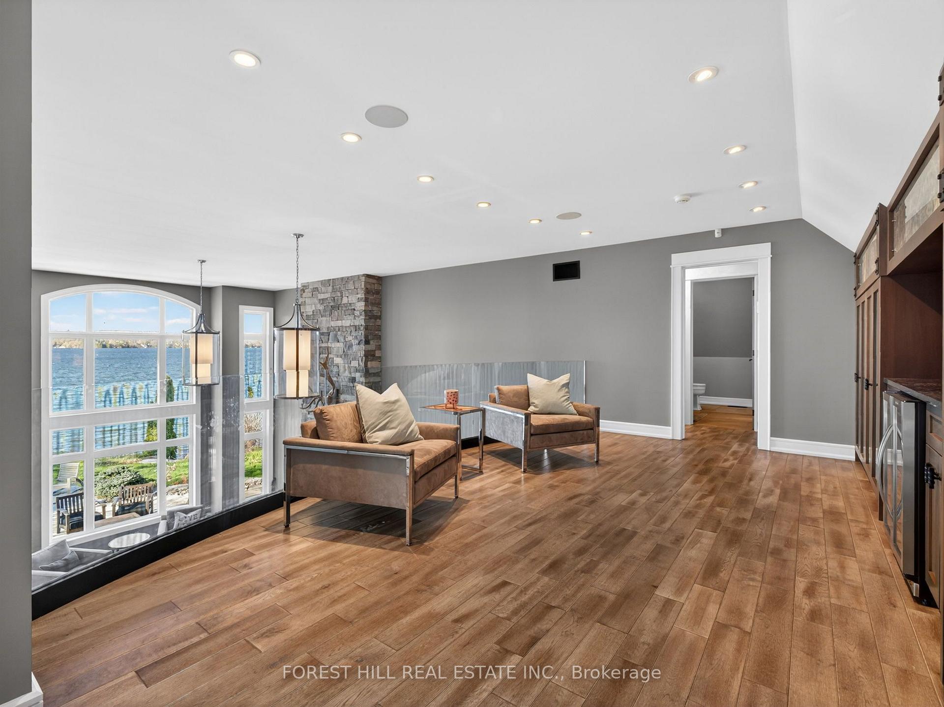Photo 21 of 44-46 Gray Lane, Barrie, Innis-Shore — HOMEH