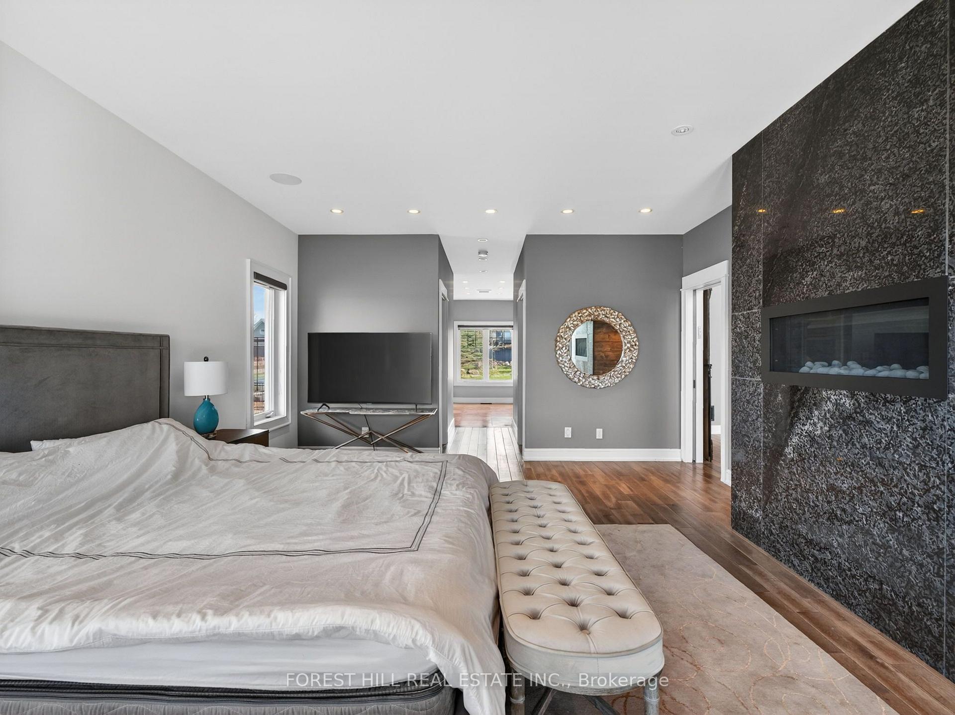 Photo 27 of 44-46 Gray Lane, Barrie, Innis-Shore — HOMEH