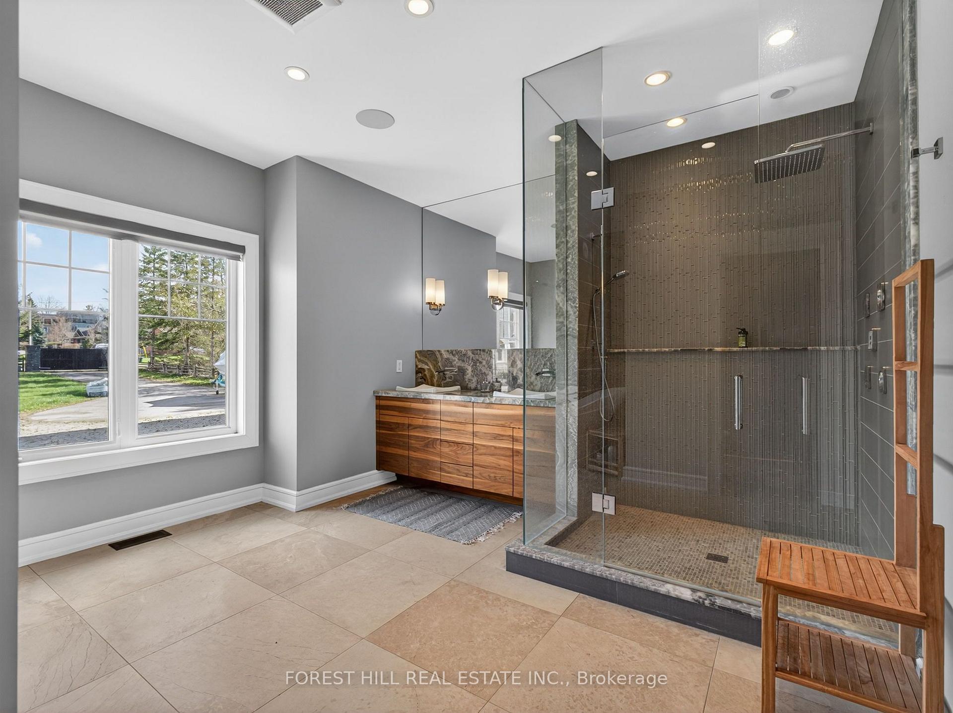 Photo 29 of 44-46 Gray Lane, Barrie, Innis-Shore — HOMEH