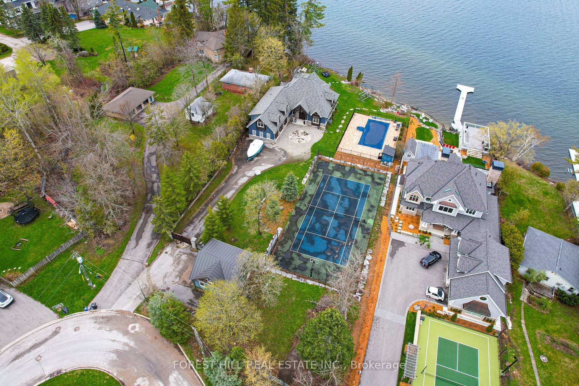 Photo 40 of 44-46 Gray Lane, Barrie, Innis-Shore — HOMEH