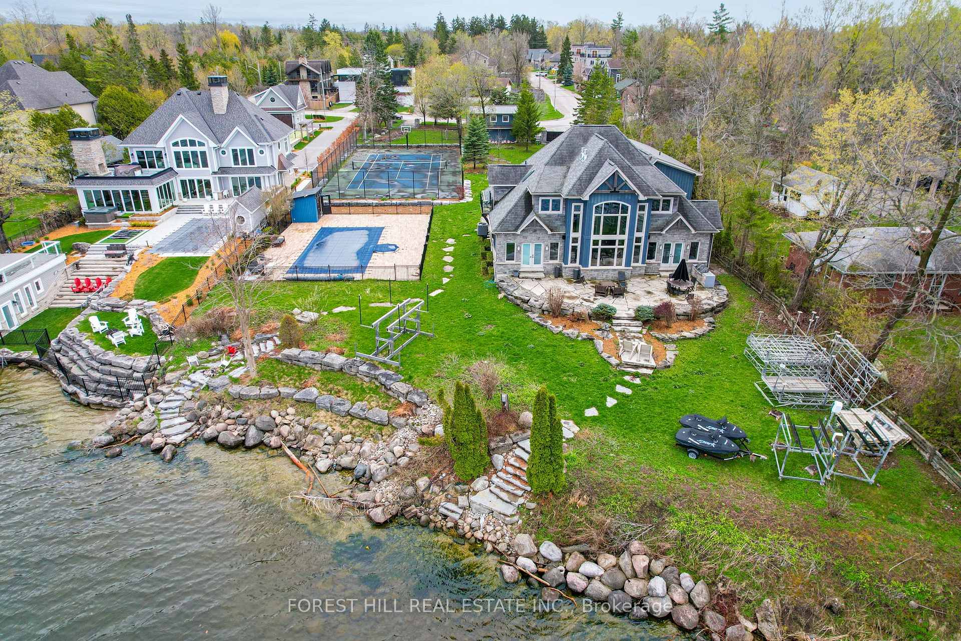 Photo 45 of 44-46 Gray Lane, Barrie, Innis-Shore — HOMEH