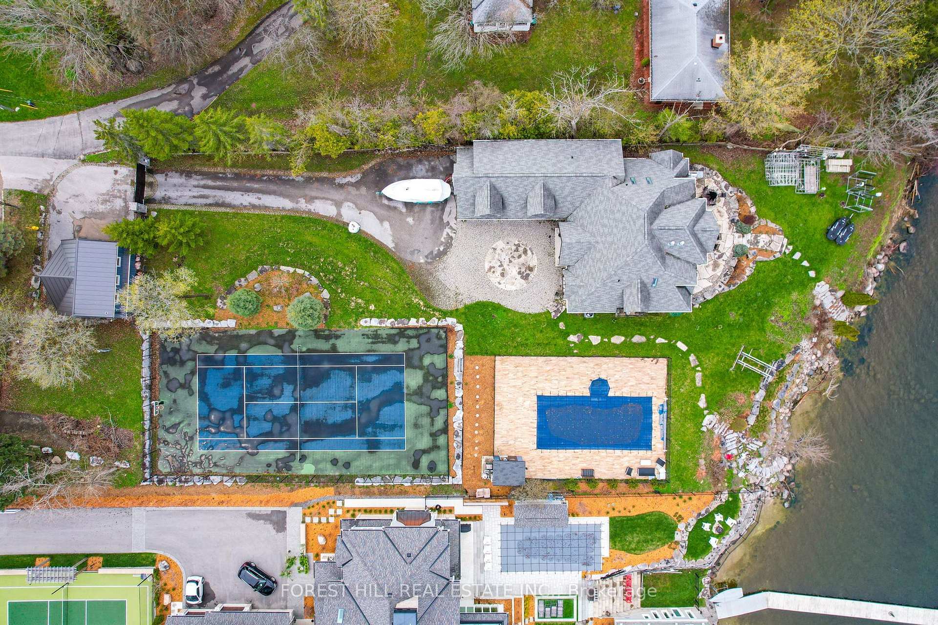 Photo 42 of 44-46 Gray Lane, Barrie, Innis-Shore — HOMEH