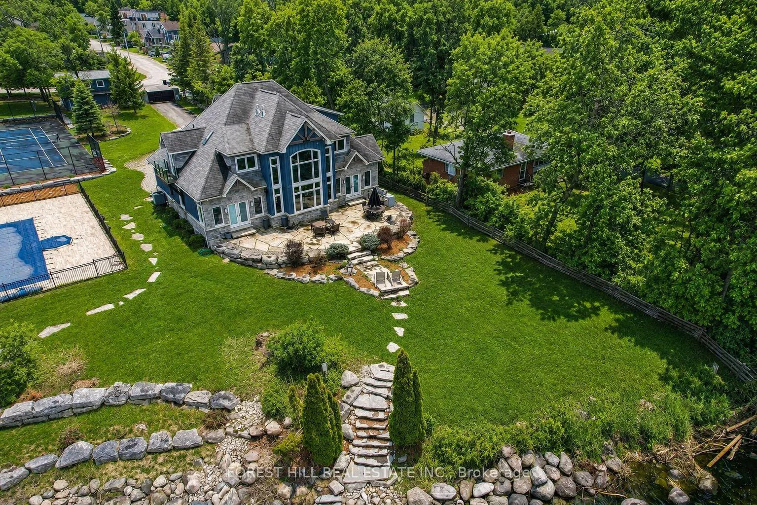 Photo 49 of 44-46 Gray Lane, Barrie, Innis-Shore — HOMEH