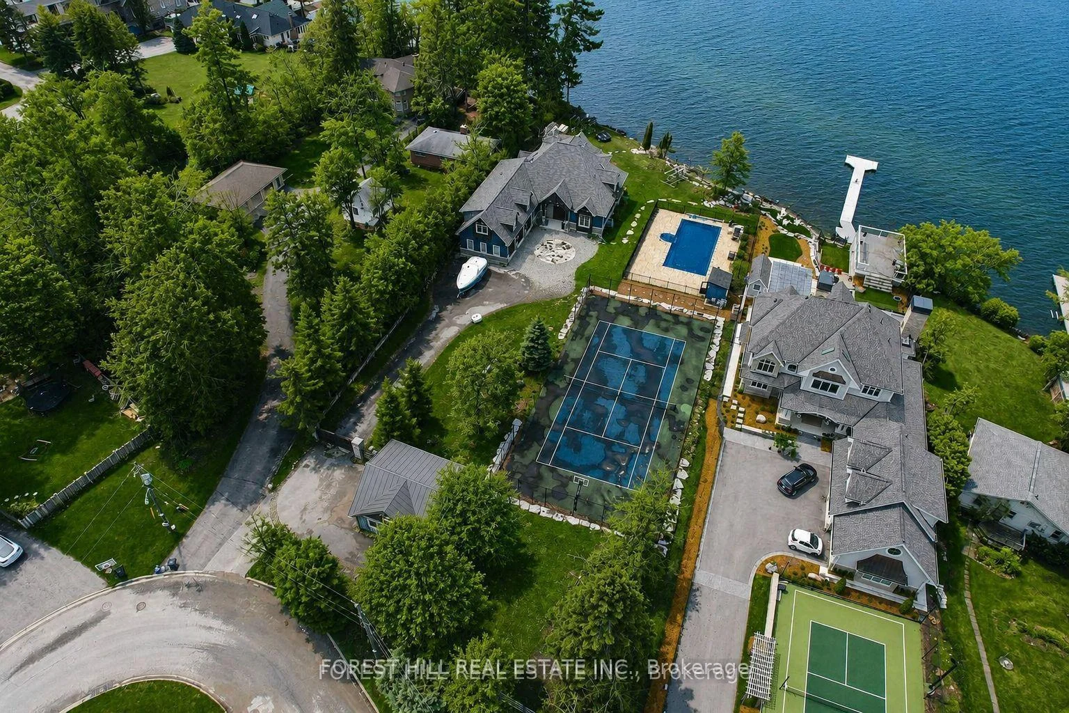 Photo 51 of 44-46 Gray Lane, Barrie, Innis-Shore — HOMEH