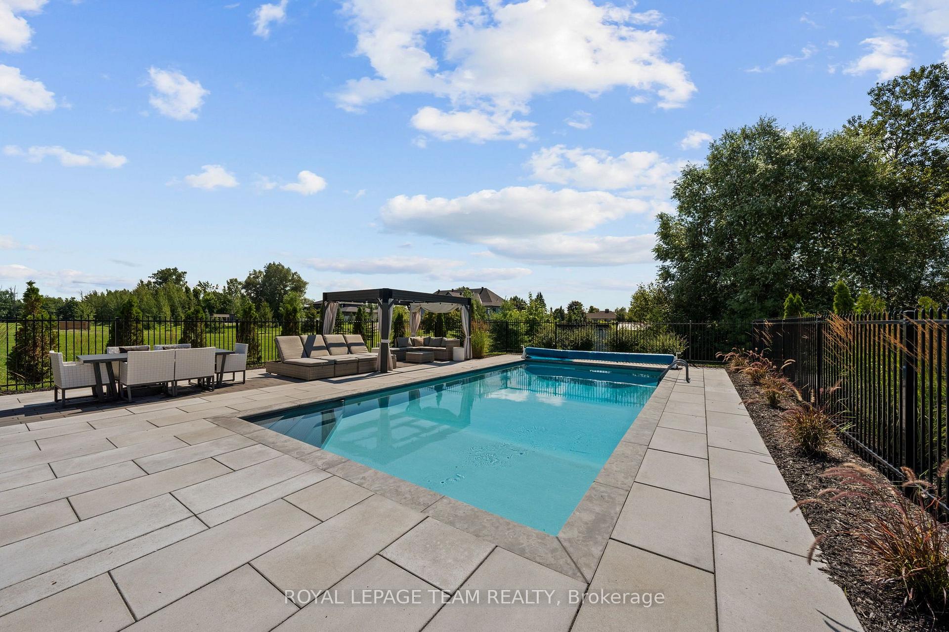 Photo 48 of 200 Summerview Terrace, Ottawa, Greely — HOMEH