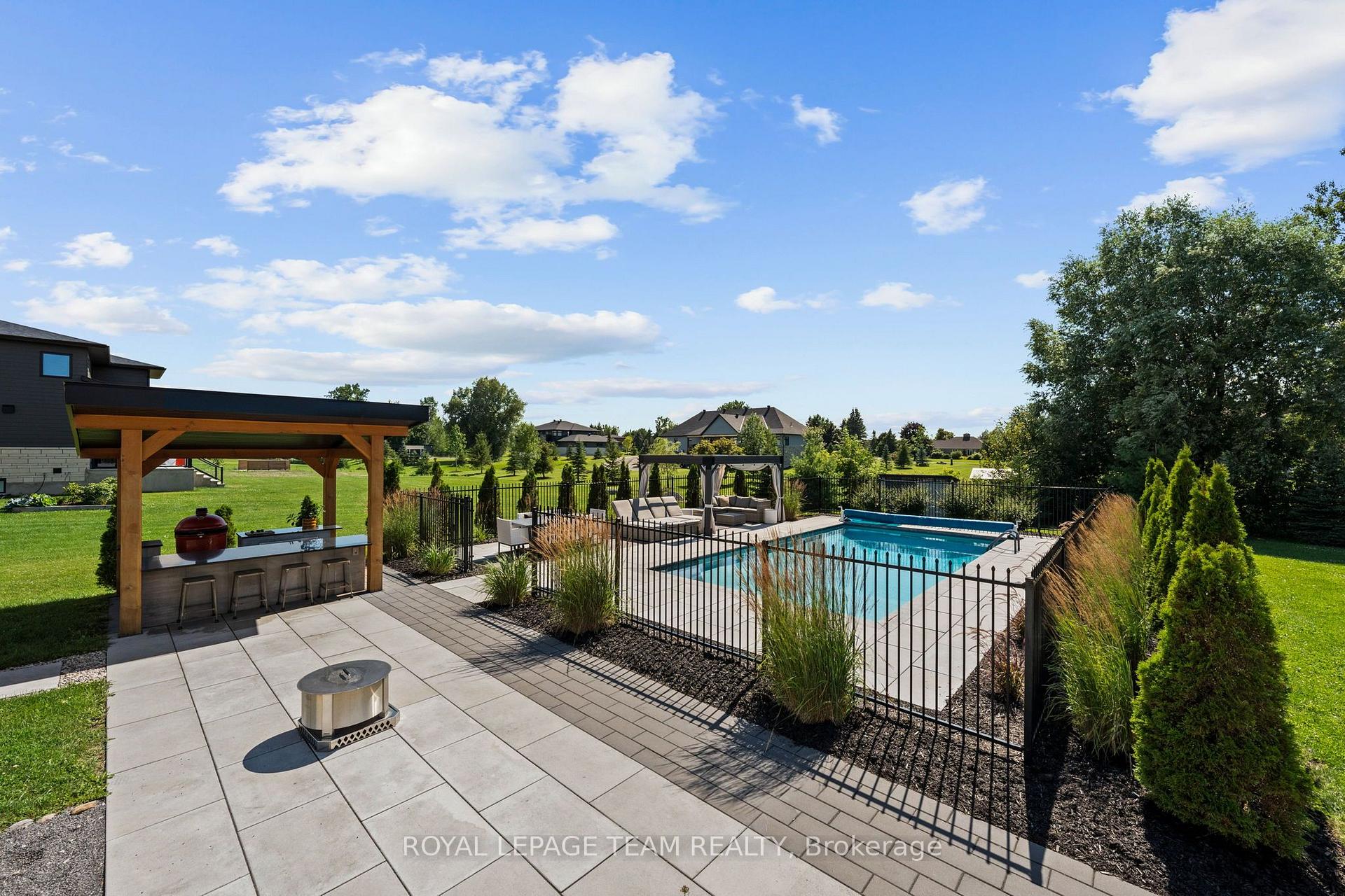 Photo 53 of 200 Summerview Terrace, Ottawa, Greely — HOMEH