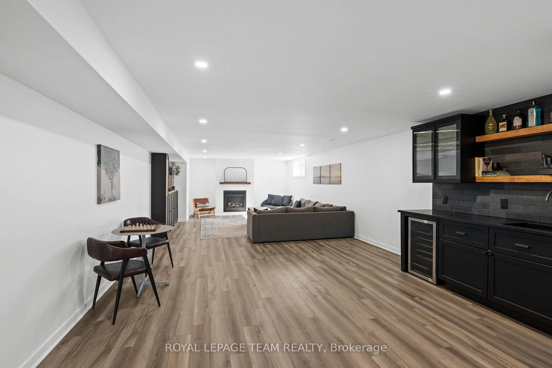 Photo 33 of 200 Summerview Terrace, Ottawa, Greely — HOMEH