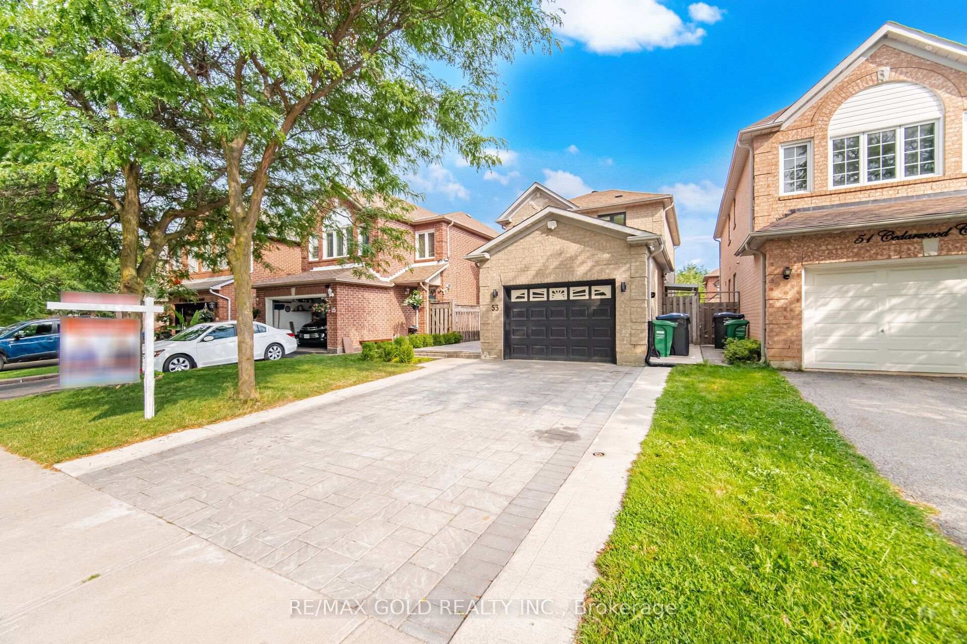 Photo 2 of 53 Cedarwood Crescent, Brampton, Brampton West — HOMEH