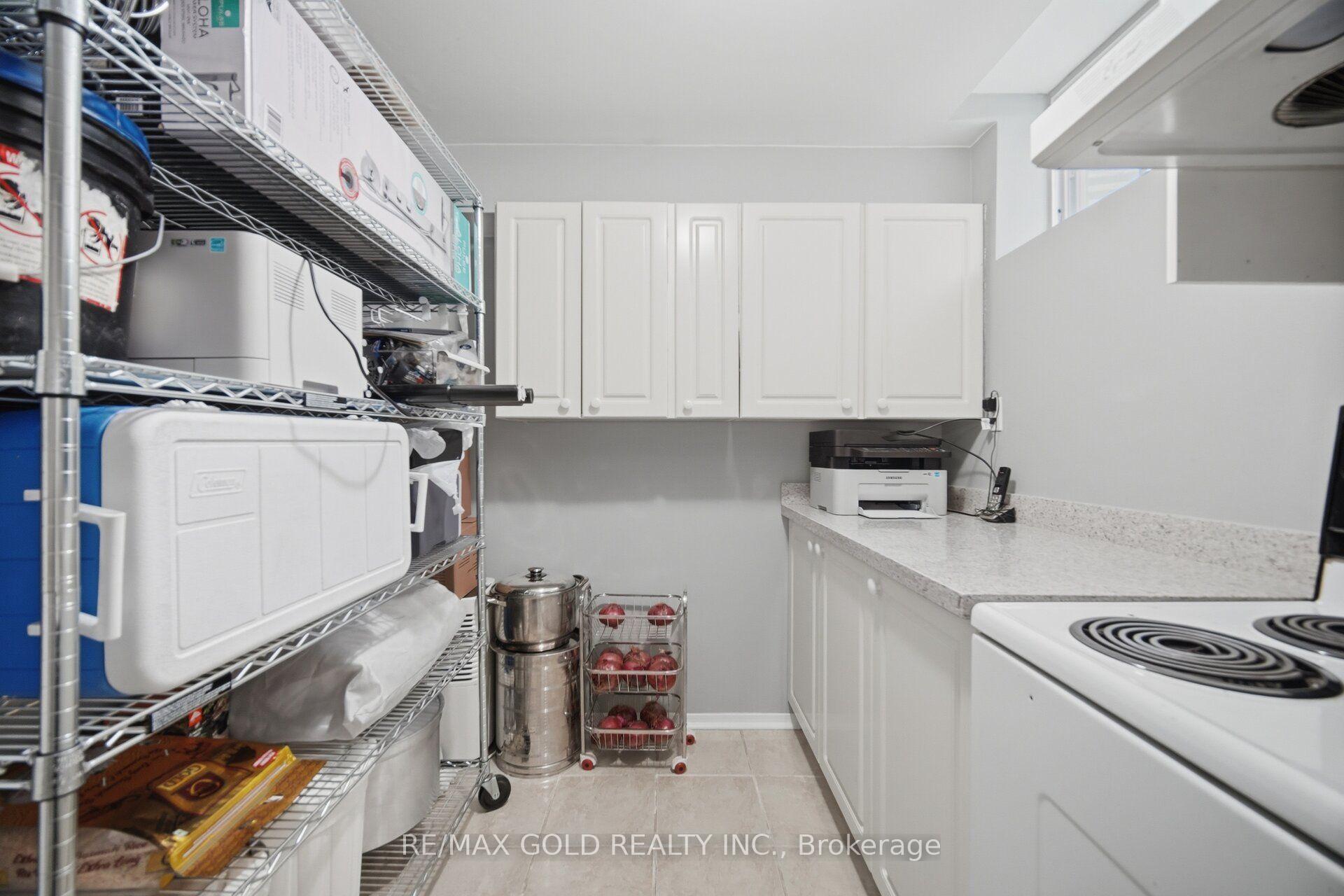 Photo 33 of 53 Cedarwood Crescent, Brampton, Brampton West — HOMEH