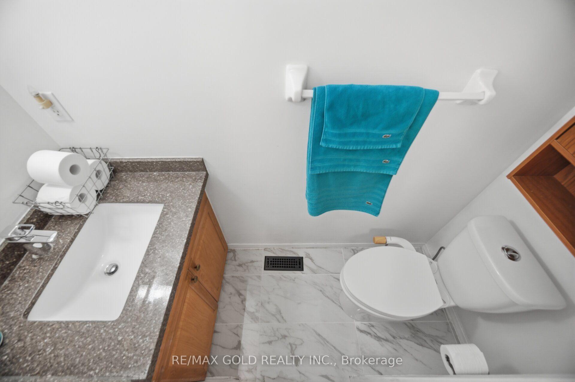 Photo 39 of 53 Cedarwood Crescent, Brampton, Brampton West — HOMEH