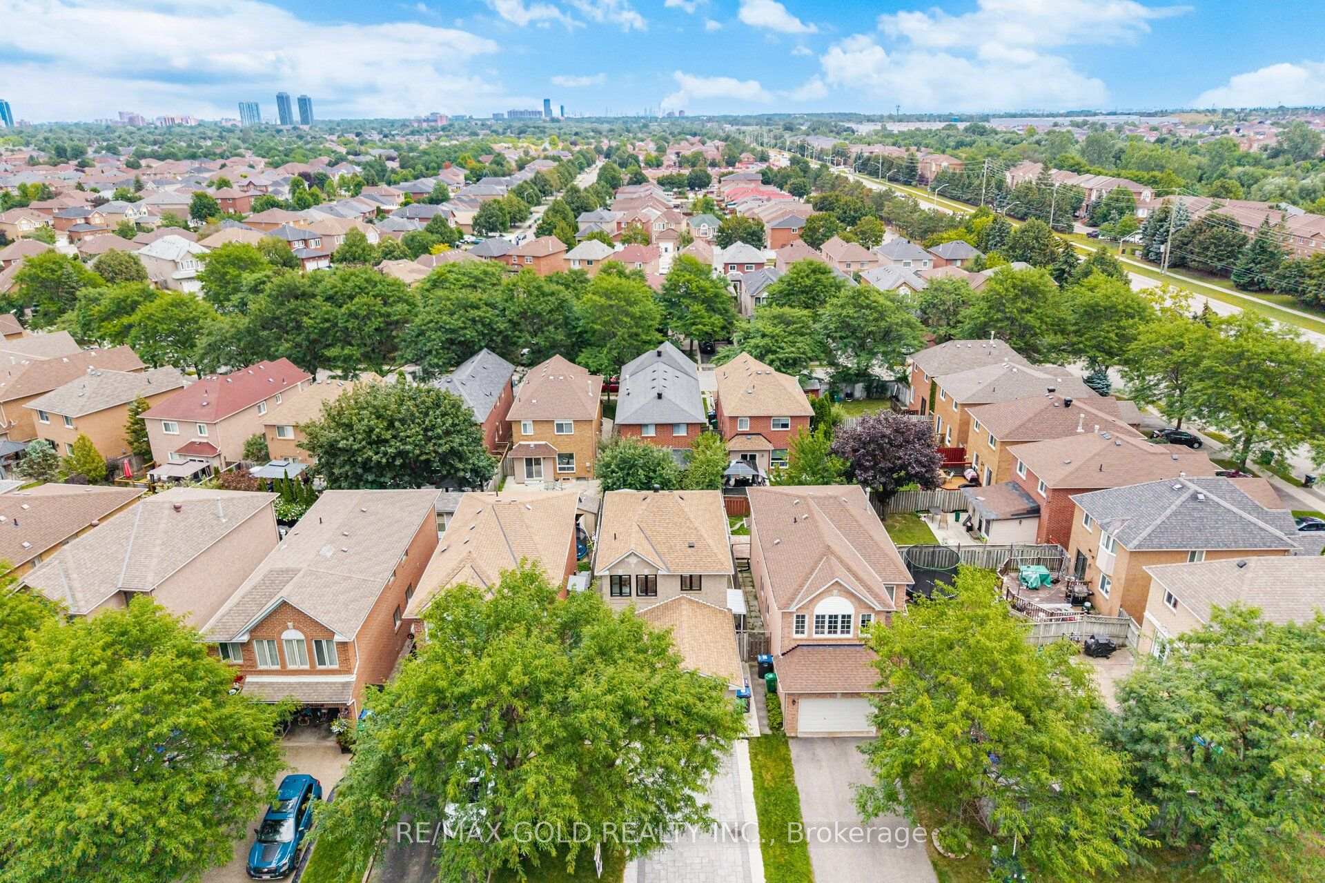 Photo 44 of 53 Cedarwood Crescent, Brampton, Brampton West — HOMEH
