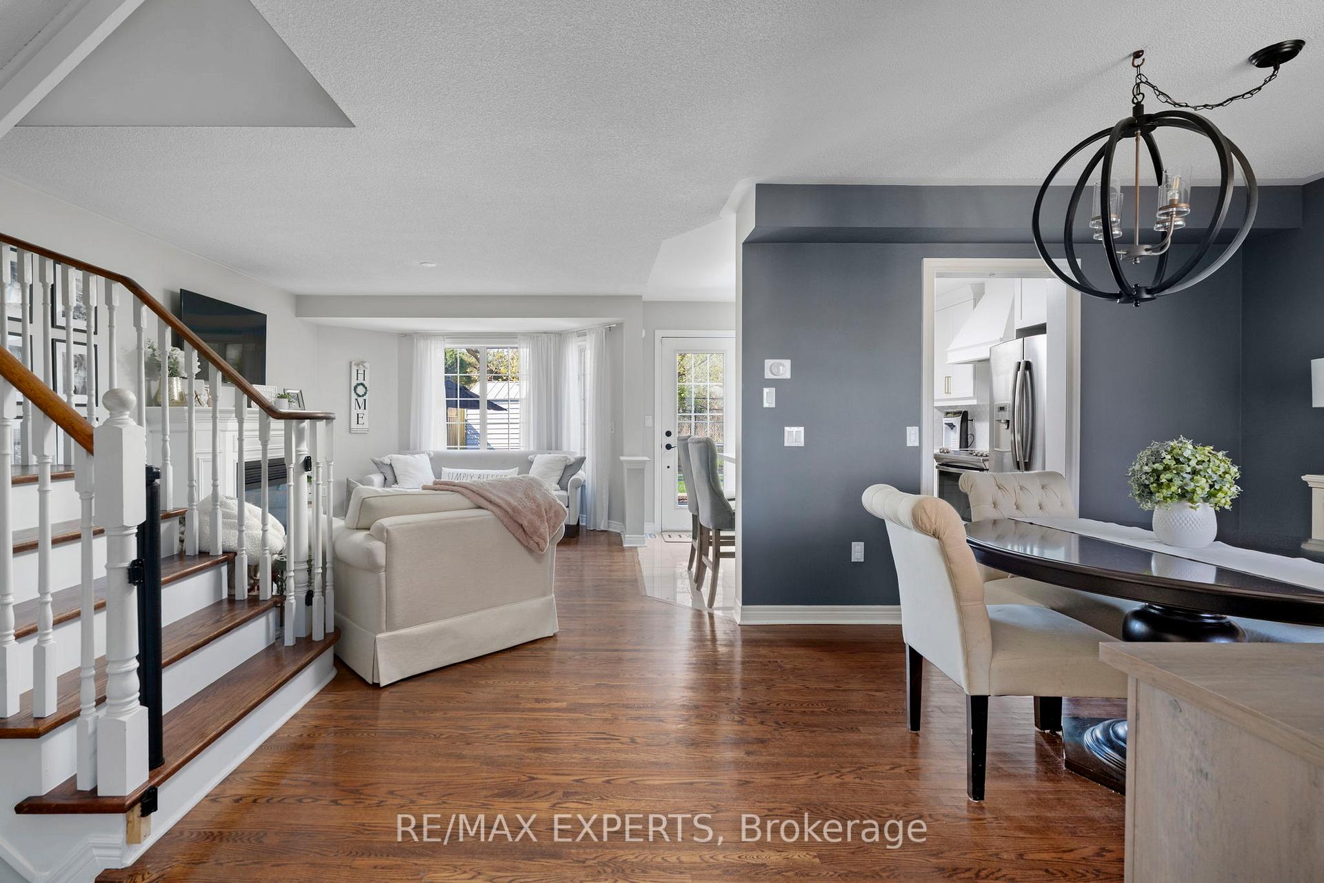 Photo 7 of 28 Crestridge Drive, Caledon, Bolton North — HOMEH