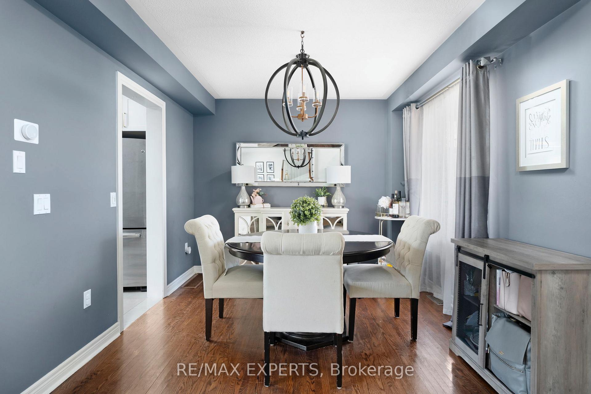Photo 8 of 28 Crestridge Drive, Caledon, Bolton North — HOMEH
