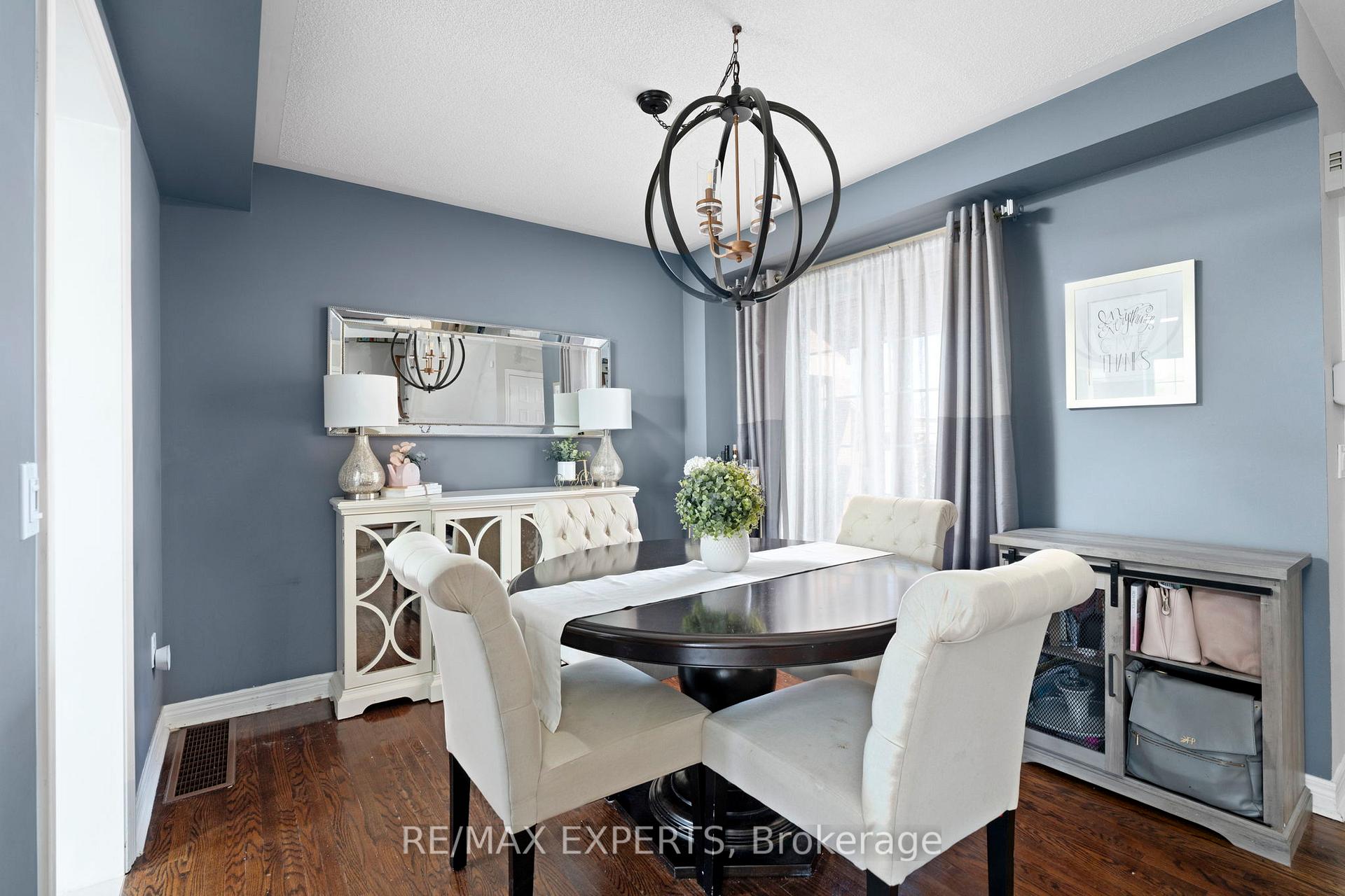 Photo 9 of 28 Crestridge Drive, Caledon, Bolton North — HOMEH