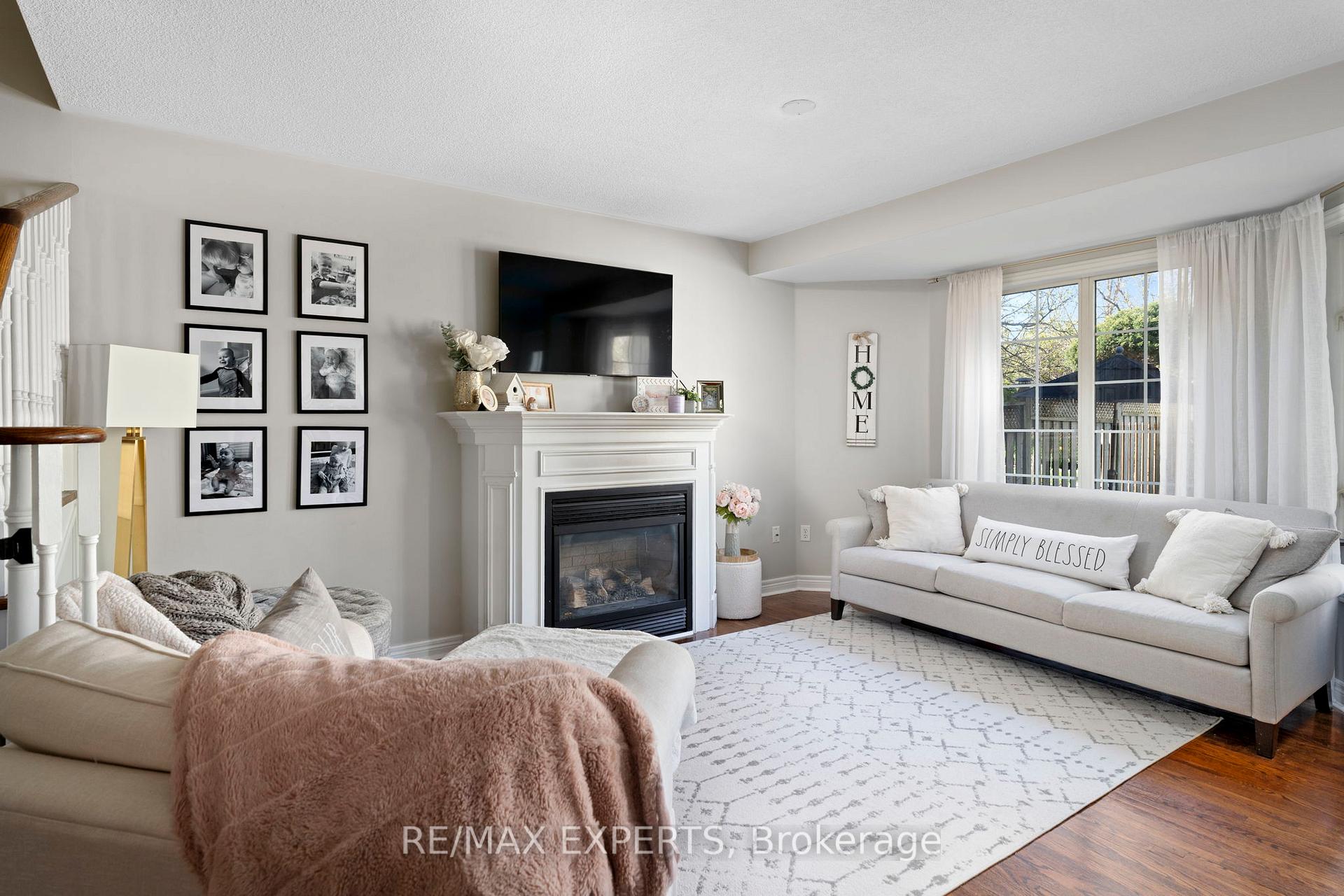 Photo 10 of 28 Crestridge Drive, Caledon, Bolton North — HOMEH