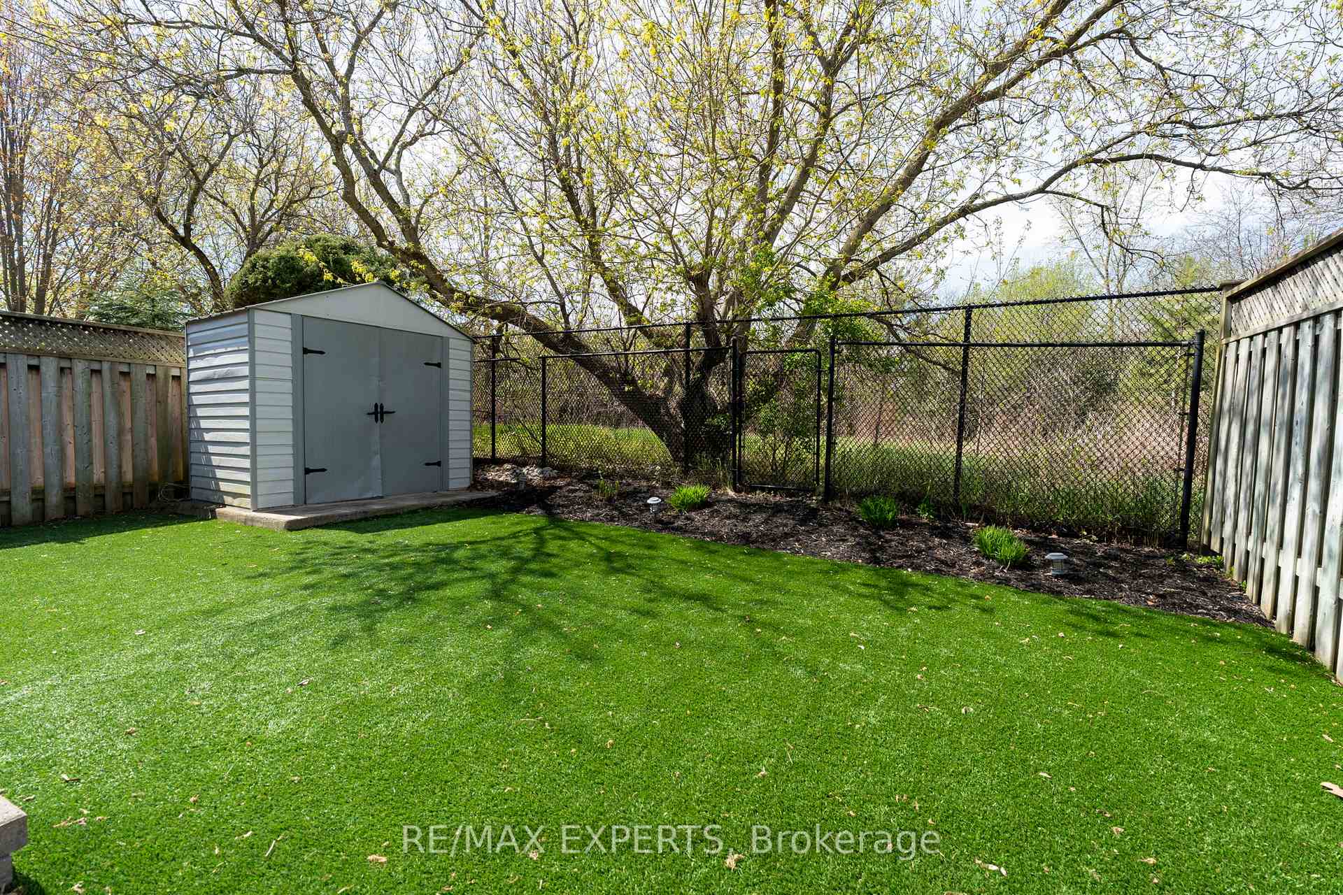 Photo 37 of 28 Crestridge Drive, Caledon, Bolton North — HOMEH