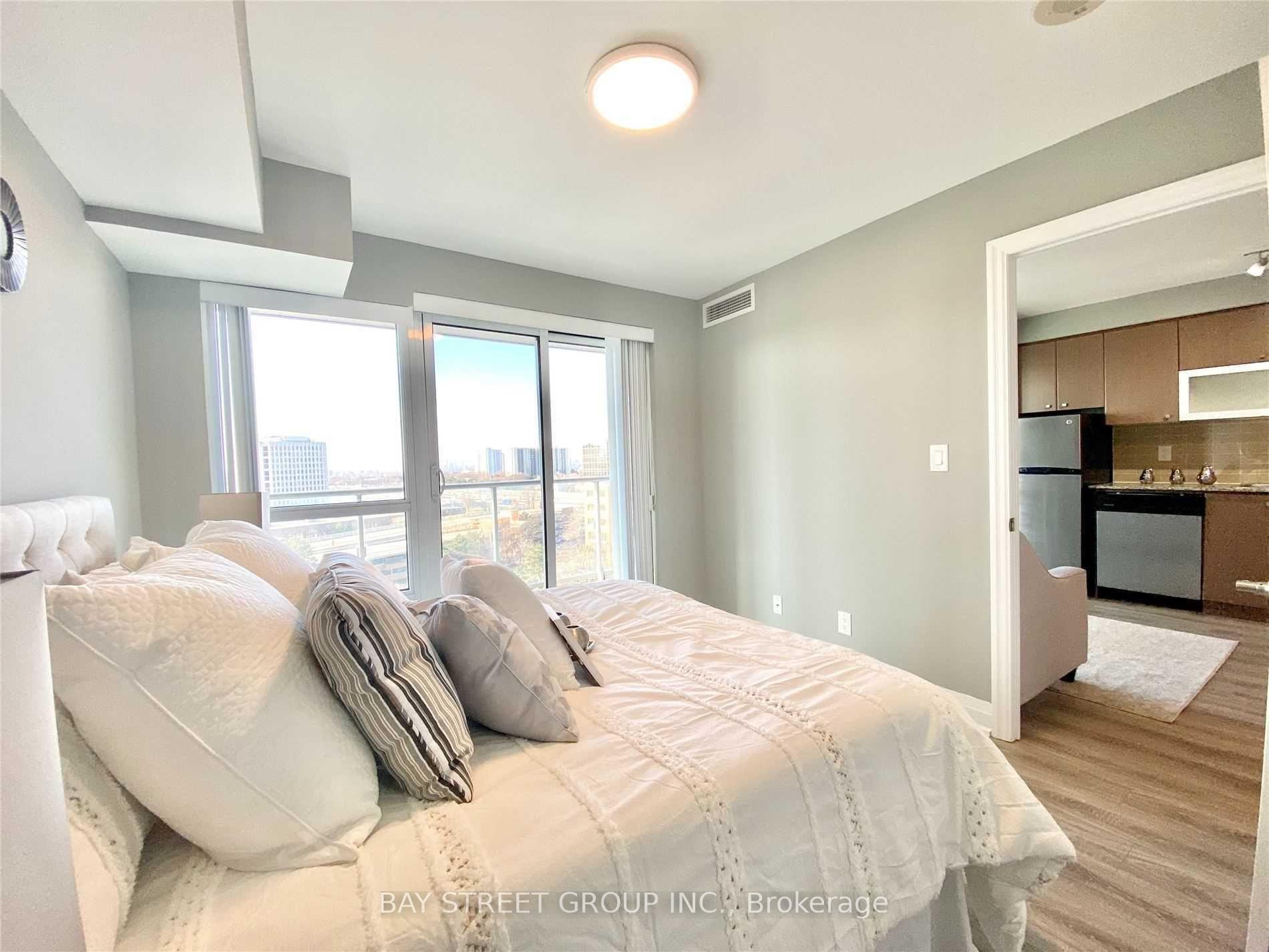 Photo 12 of Unit 801, 2015 Sheppard Avenue E, North York, Henry Farm — HOMEH
