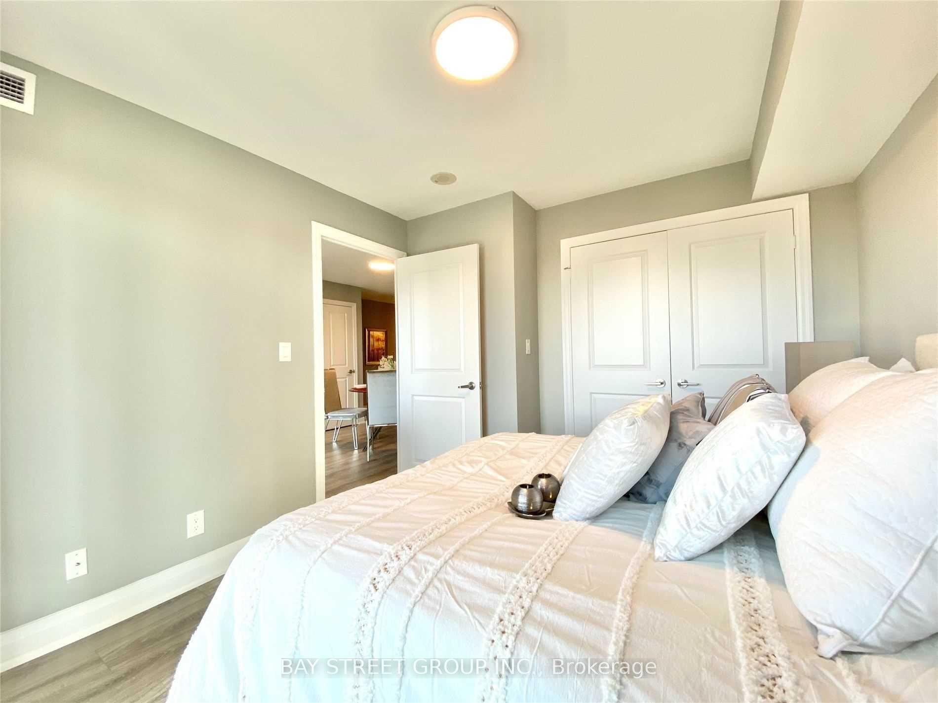 Photo 14 of Unit 801, 2015 Sheppard Avenue E, North York, Henry Farm — HOMEH