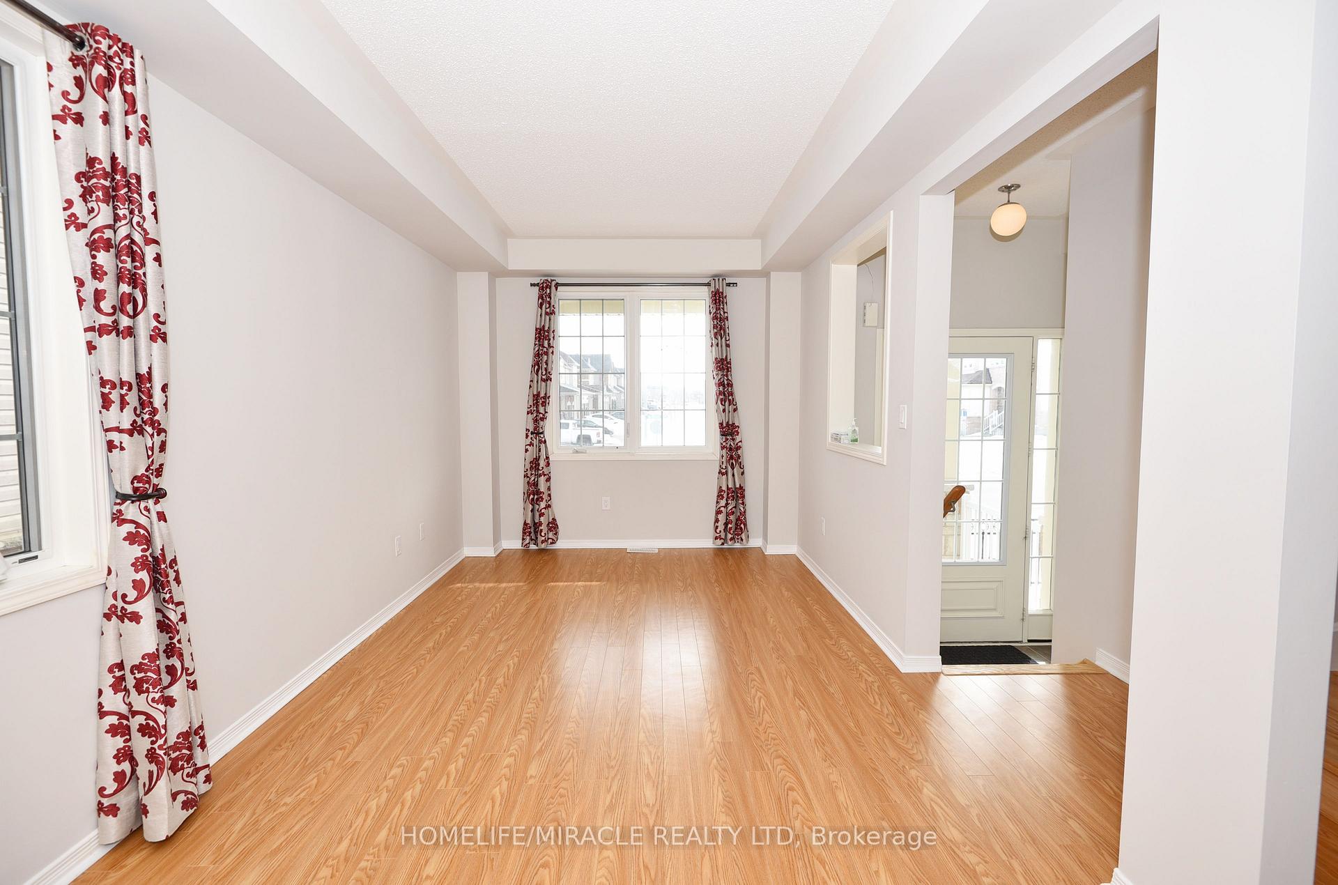 Photo 11 of 112 Mcbride Avenue, Clarington, Bowmanville — HOMEH