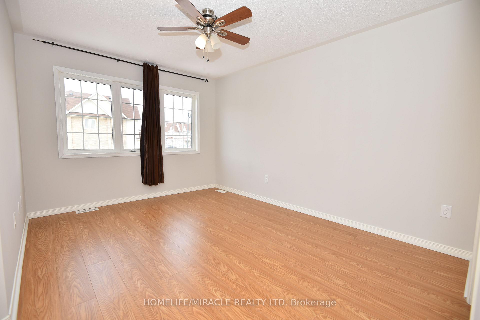 Photo 31 of 112 Mcbride Avenue, Clarington, Bowmanville — HOMEH