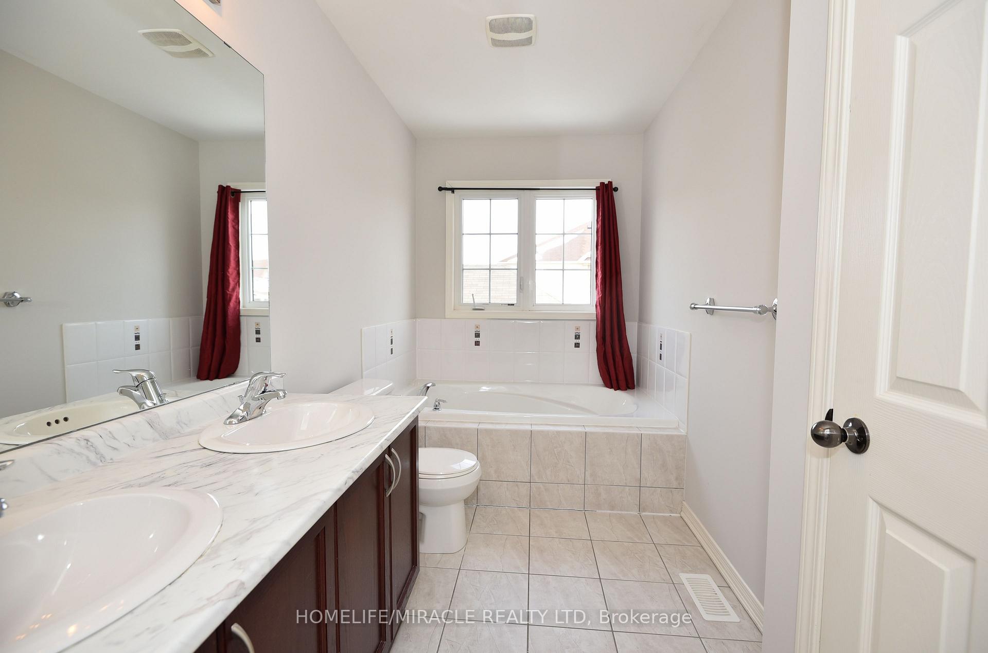 Photo 37 of 112 Mcbride Avenue, Clarington, Bowmanville — HOMEH