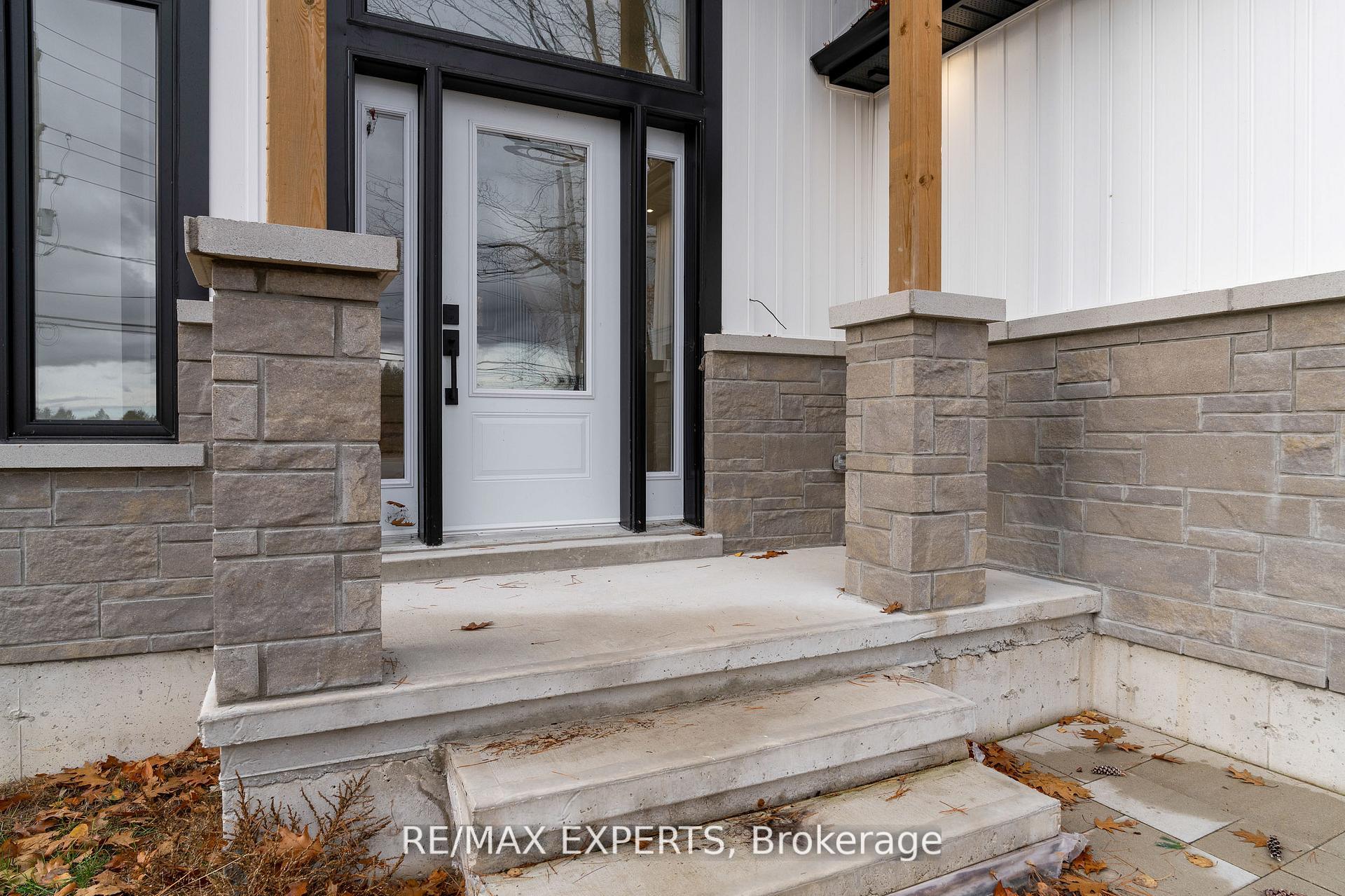 Photo 9 of 506 Golf Course Road, Wasaga Beach — HOMEH