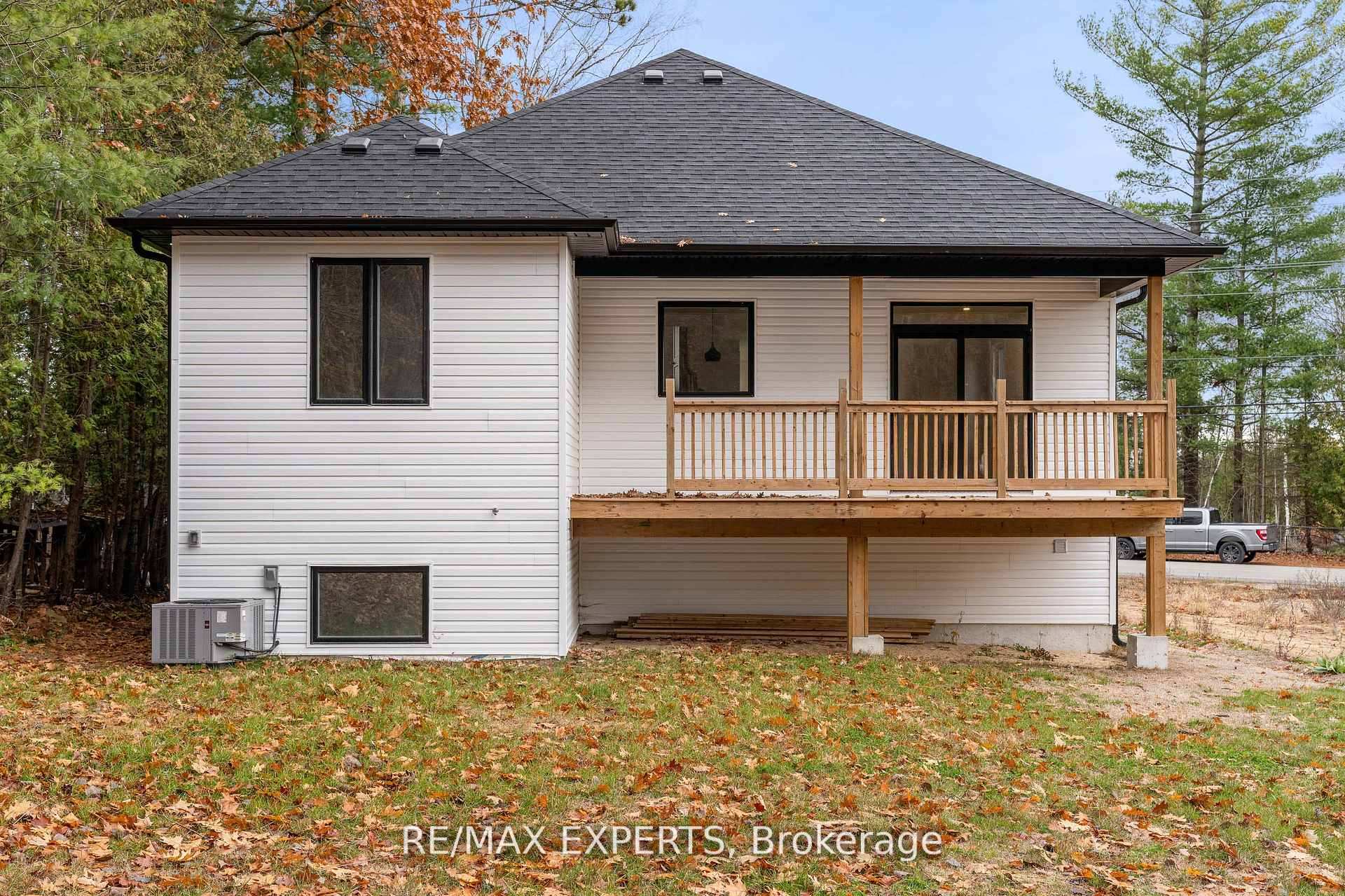 Photo 17 of 506 Golf Course Road, Wasaga Beach — HOMEH