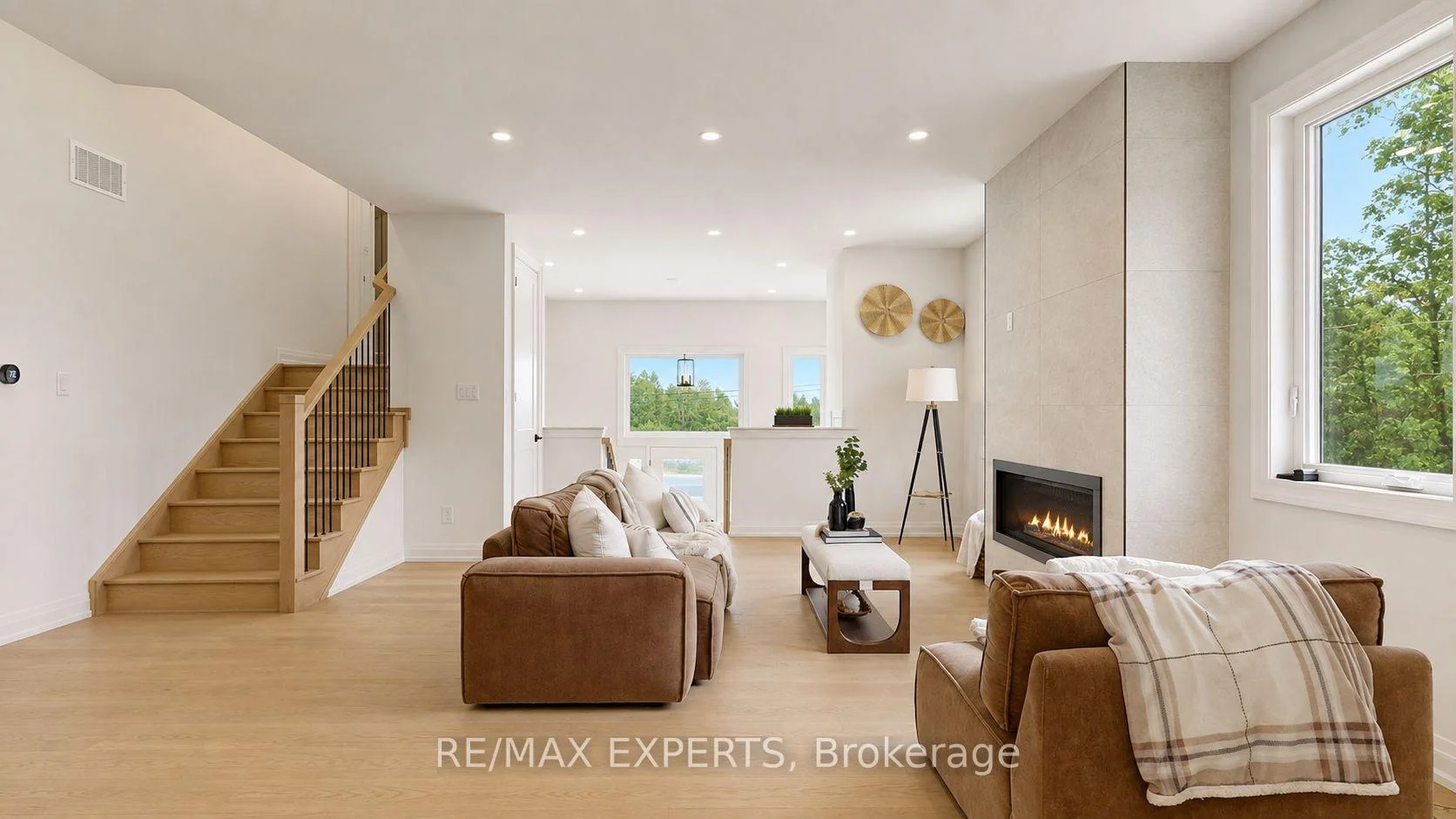 Photo 10 of 506 Golf Course Road, Wasaga Beach — HOMEH