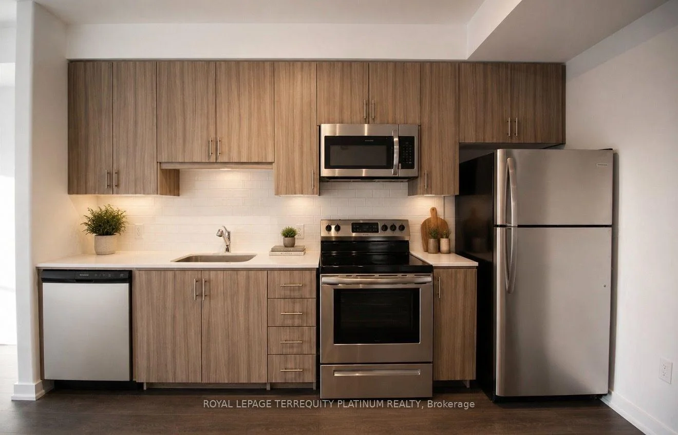 Photo 3 of Unit 312, 4040 Upper Middle Road, Burlington, Tansley — HOMEH