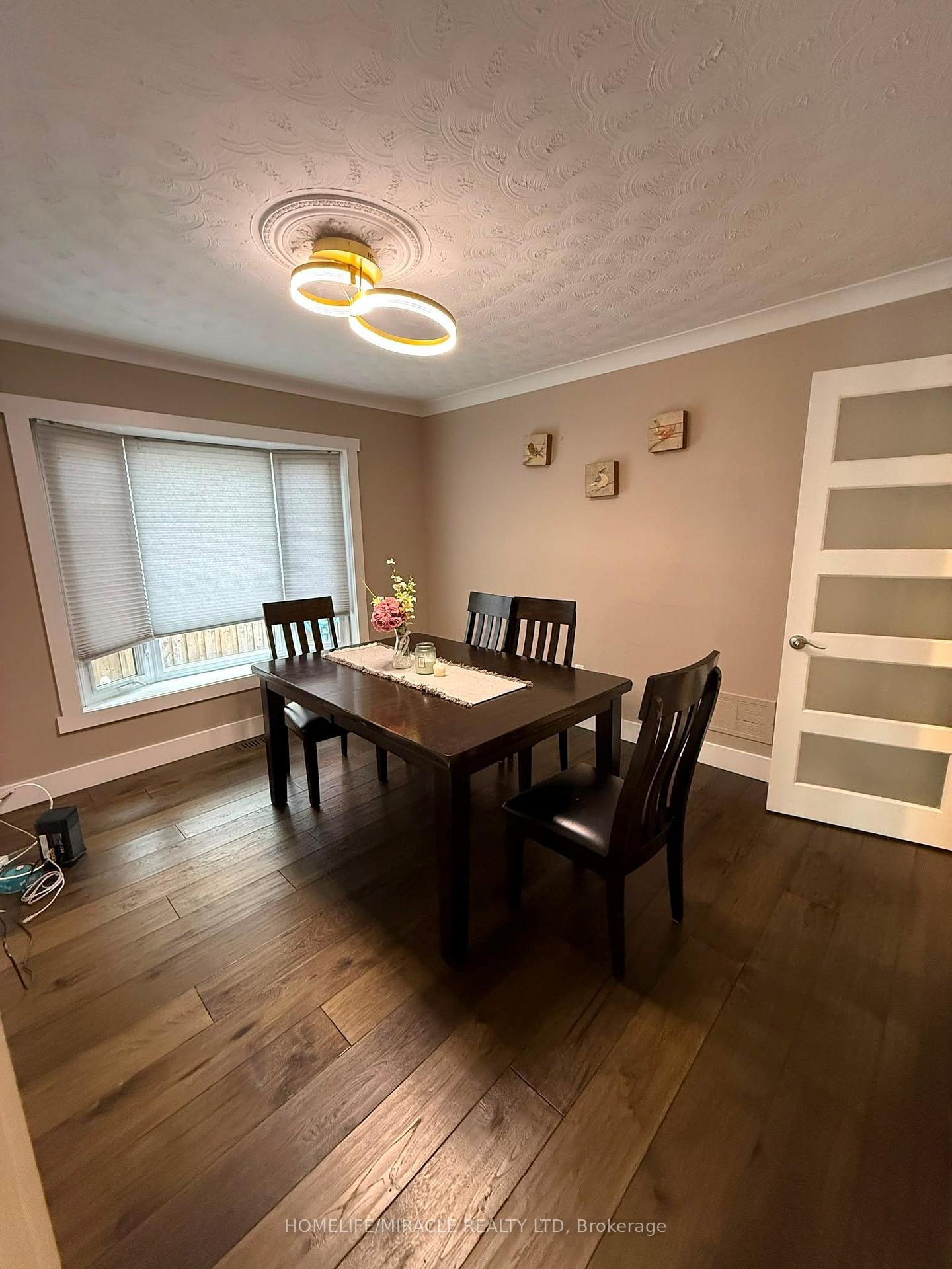 Photo 8 of 2133 Heidi Avenue, Burlington, Headon — HOMEH