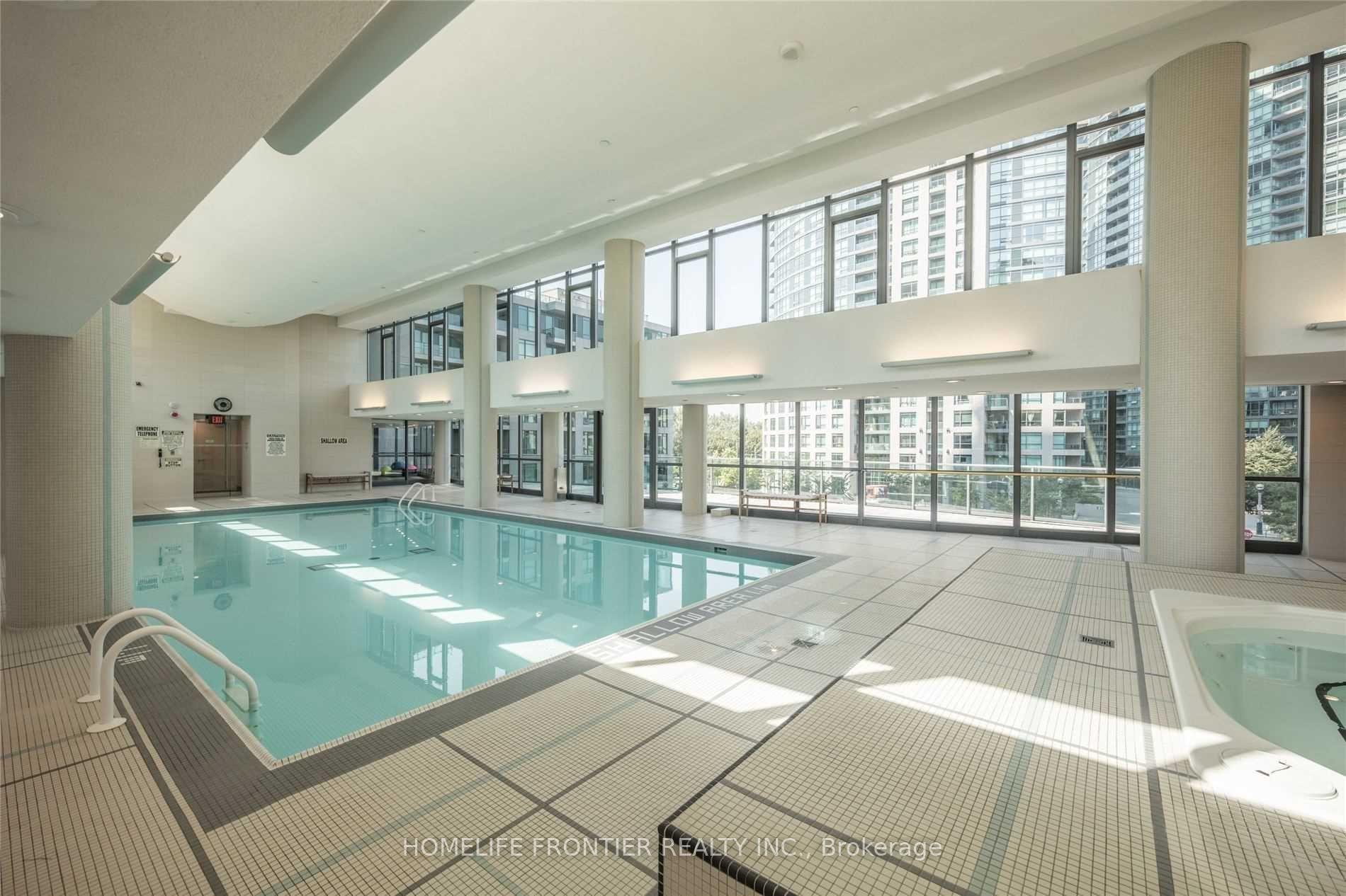 Photo 6 of Unit 1075, 209 Fort York Boulevard, Toronto, Niagara — HOMEH