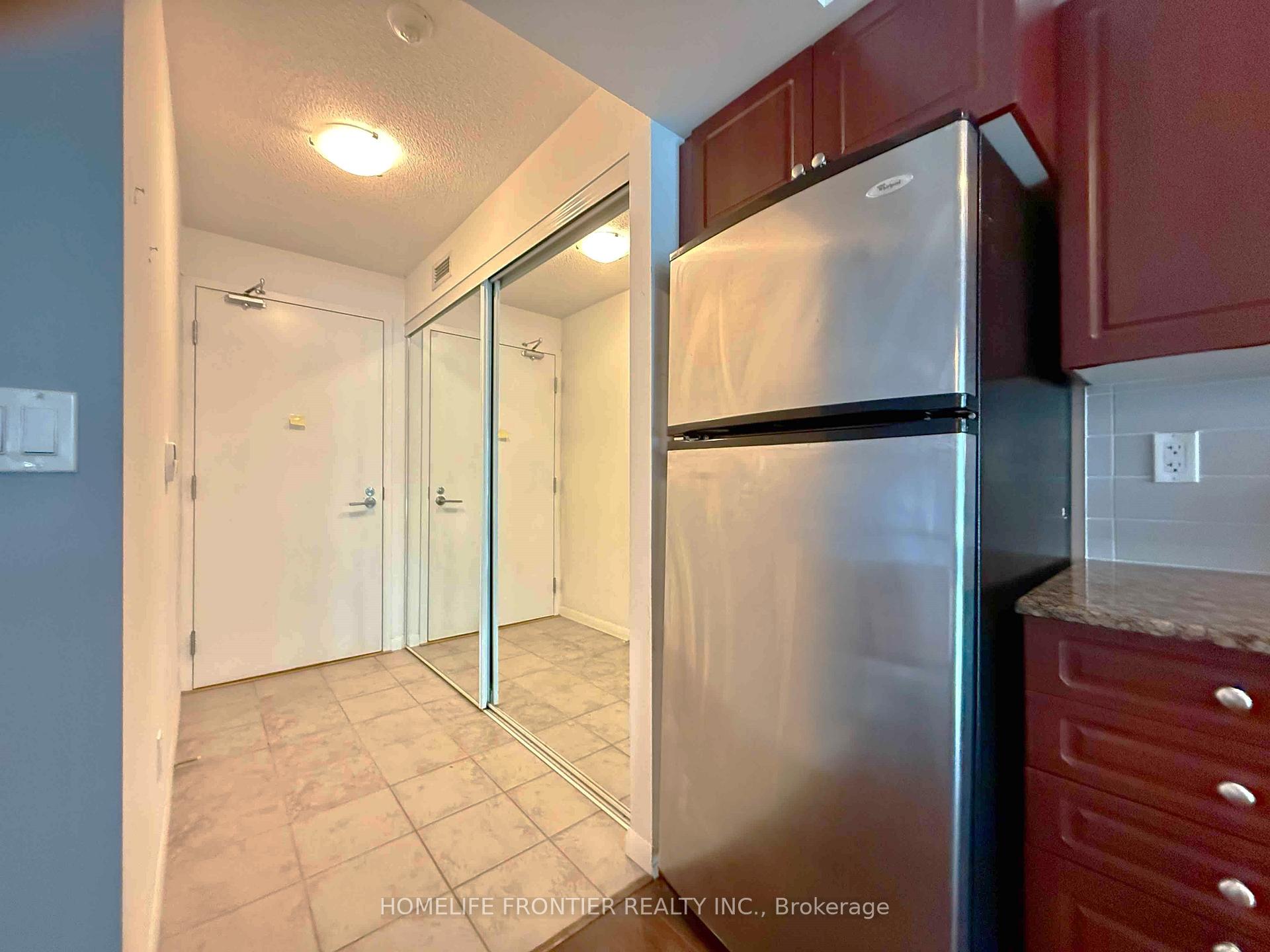 Photo 8 of Unit 1075, 209 Fort York Boulevard, Toronto, Niagara — HOMEH