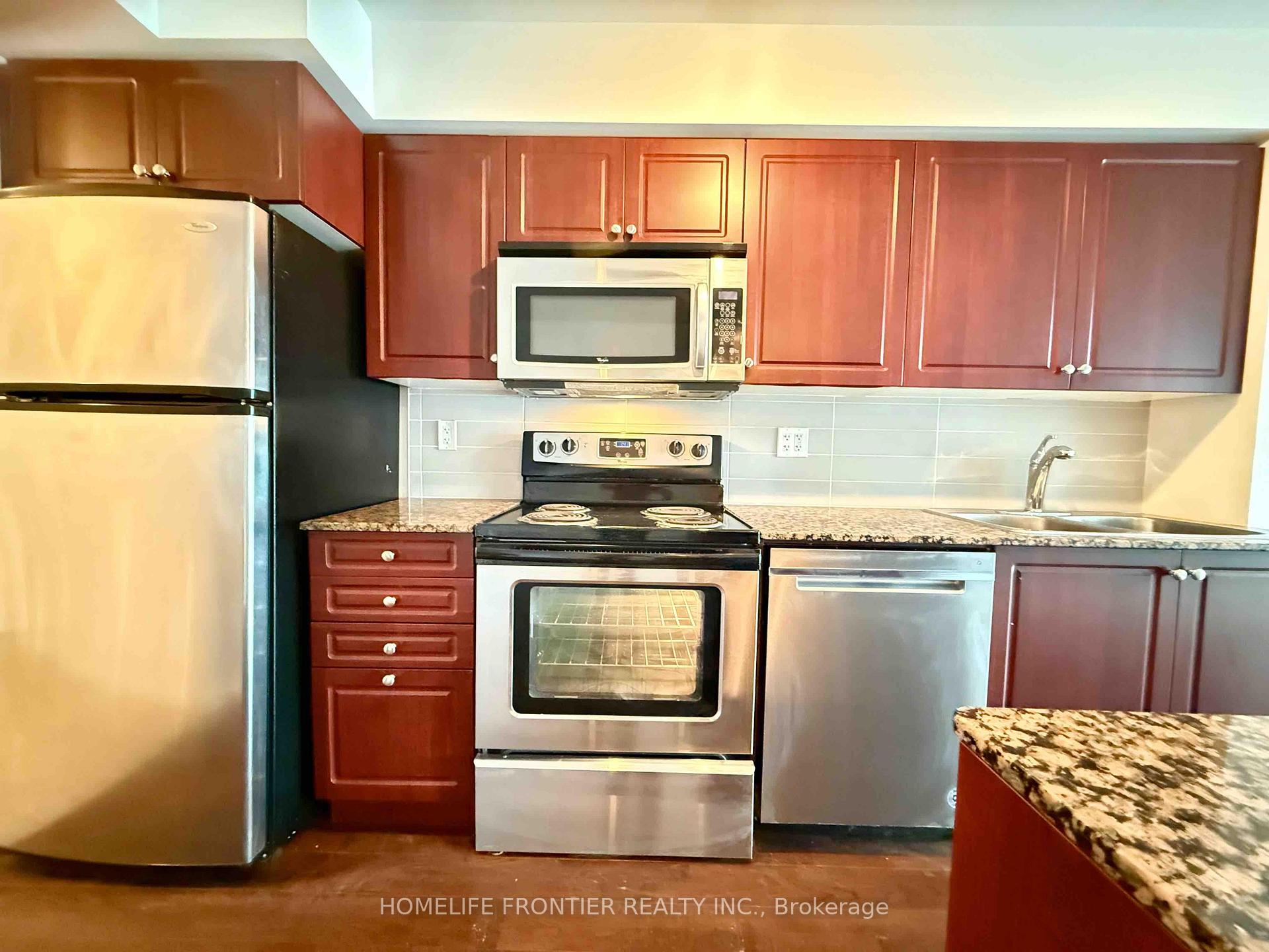 Photo 9 of Unit 1075, 209 Fort York Boulevard, Toronto, Niagara — HOMEH