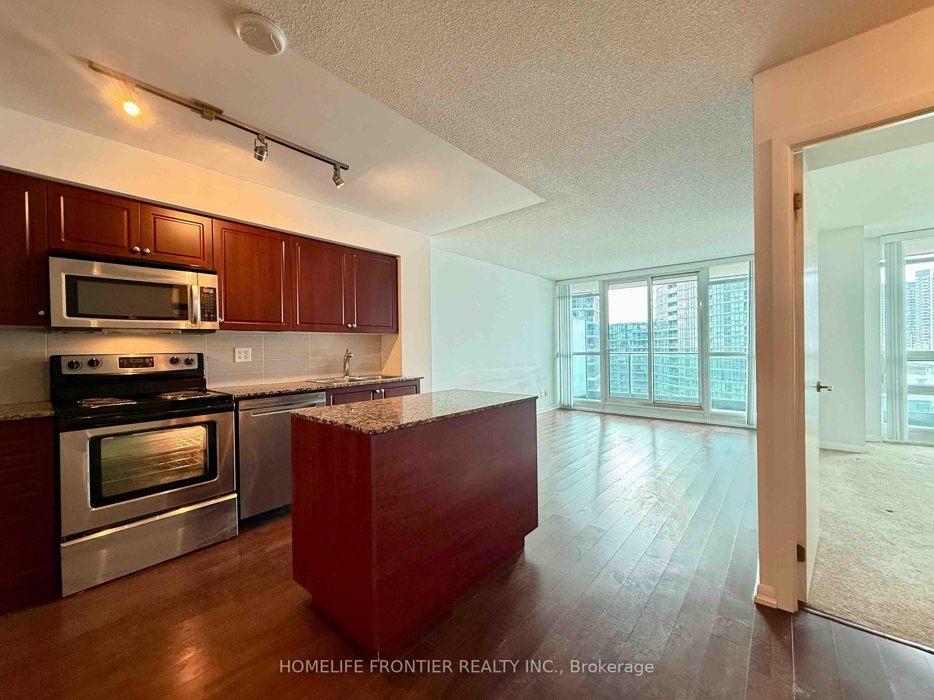 Photo 11 of Unit 1075, 209 Fort York Boulevard, Toronto, Niagara — HOMEH