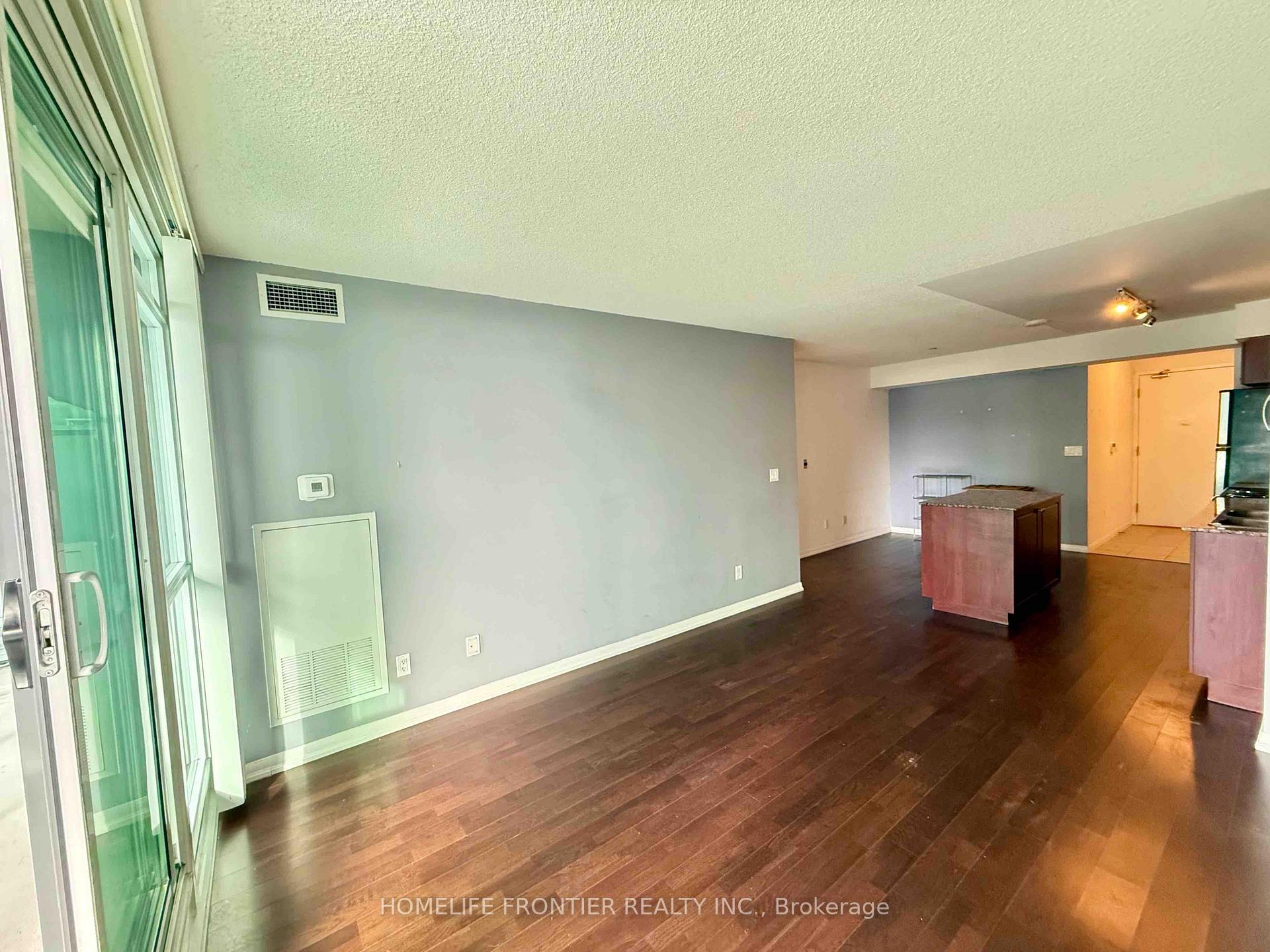 Photo 21 of Unit 1075, 209 Fort York Boulevard, Toronto, Niagara — HOMEH