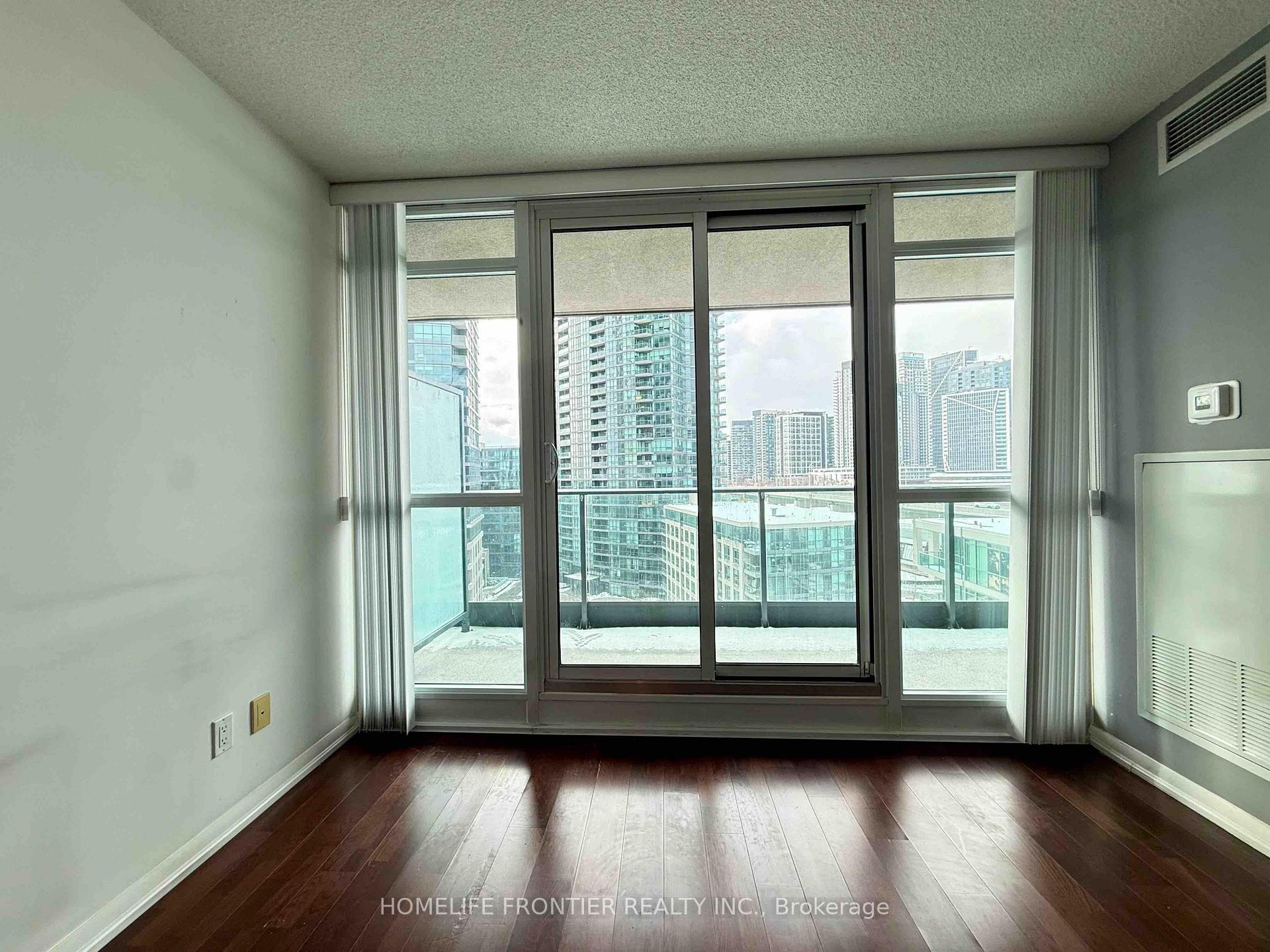 Photo 23 of Unit 1075, 209 Fort York Boulevard, Toronto, Niagara — HOMEH