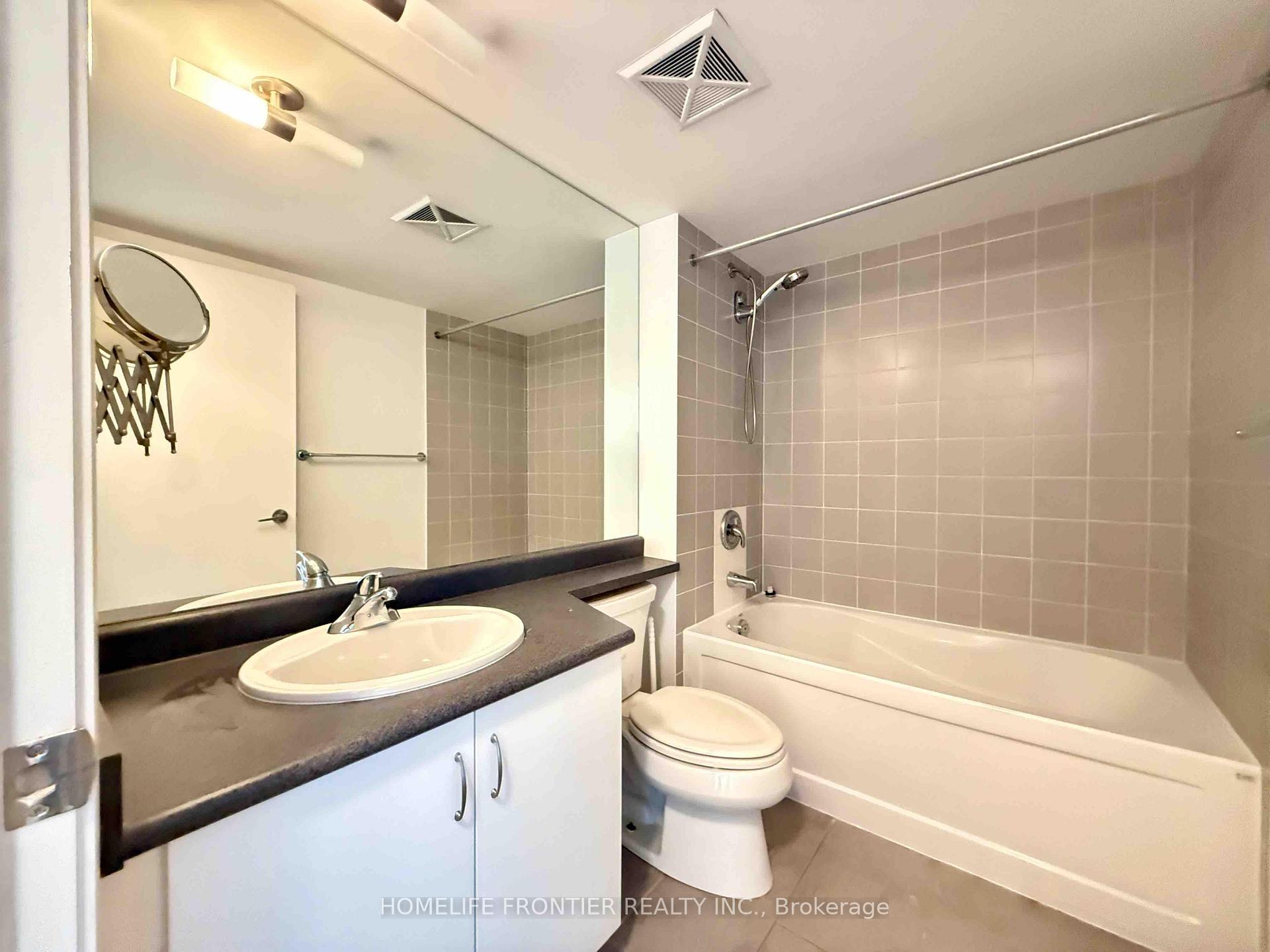 Photo 30 of Unit 1075, 209 Fort York Boulevard, Toronto, Niagara — HOMEH
