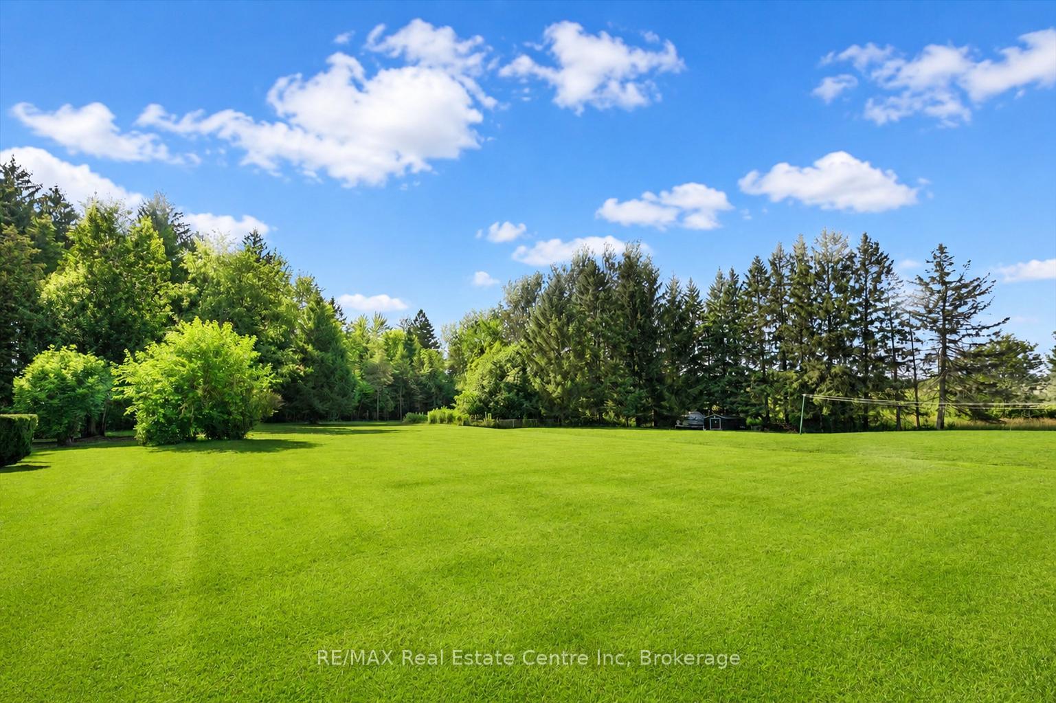 Photo 3 of 762 Eramosa Road, Guelph/Eramosa, Rural Guelph/Eramosa East — HOMEH