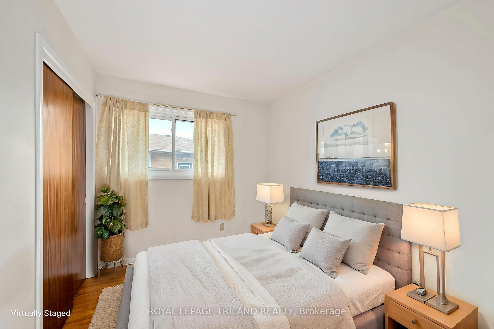 Photo 12 of 160 Wellesley Crescent, London, East I — HOMEH