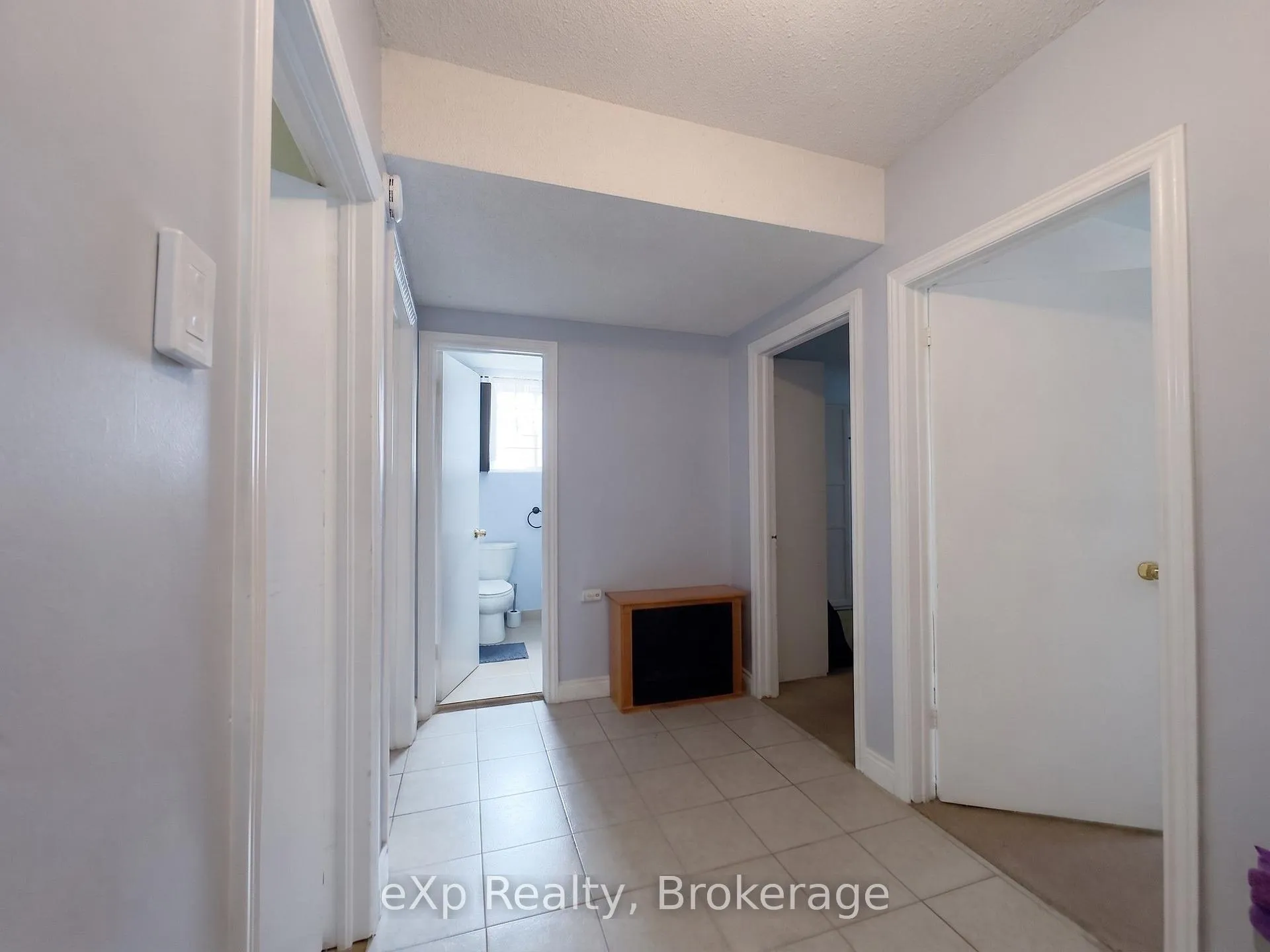 Photo 13 of 7601 Lockington Crescent, Mississauga, Malton — HOMEH