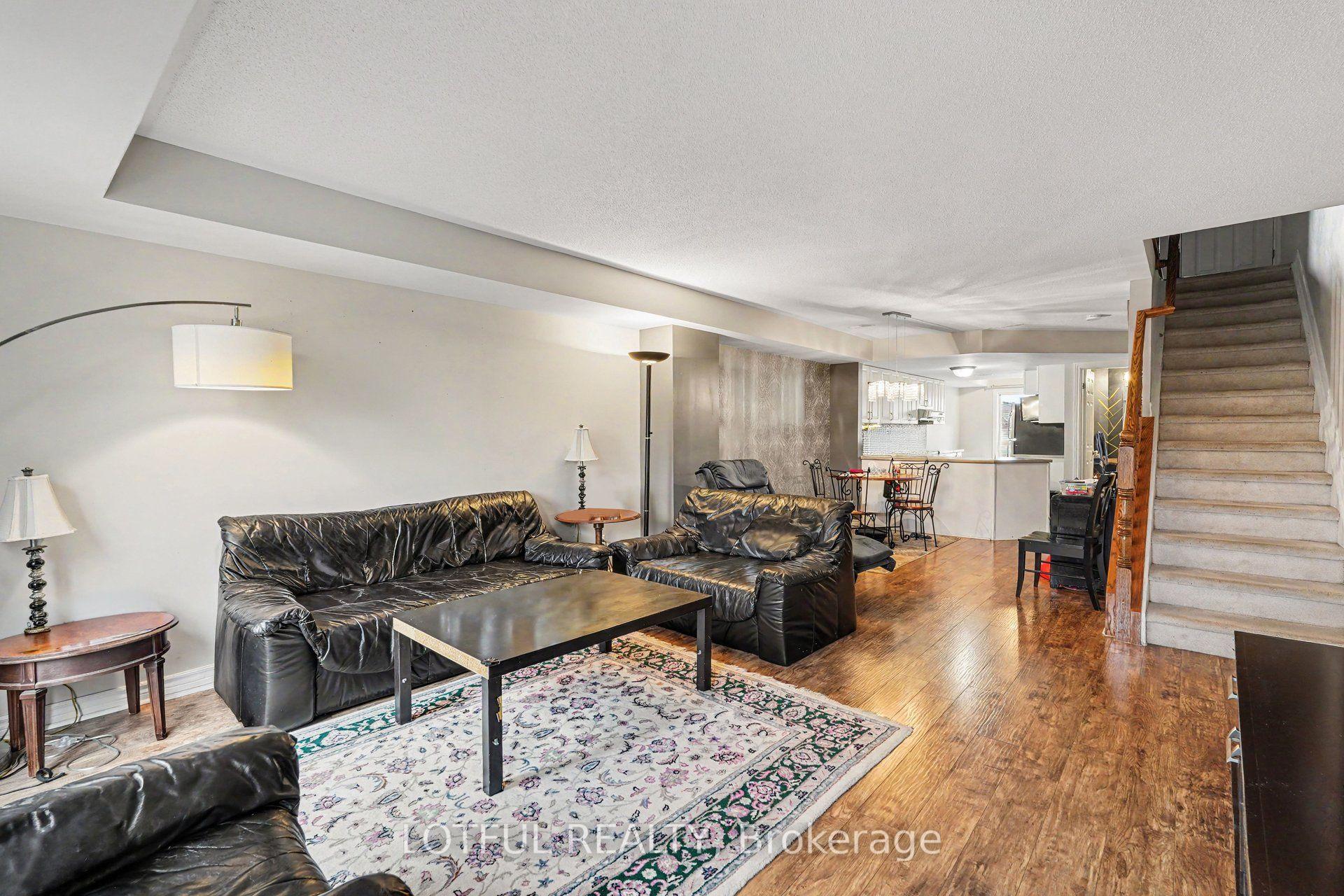 Photo 4 of Unit 20, 585 Chapman Mills Drive, Ottawa, Barrhaven - Strandherd — HOMEH