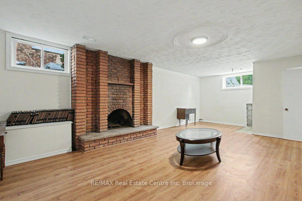 Photo 17 of 71 Renfield Street, Guelph, General Hospital — HOMEH