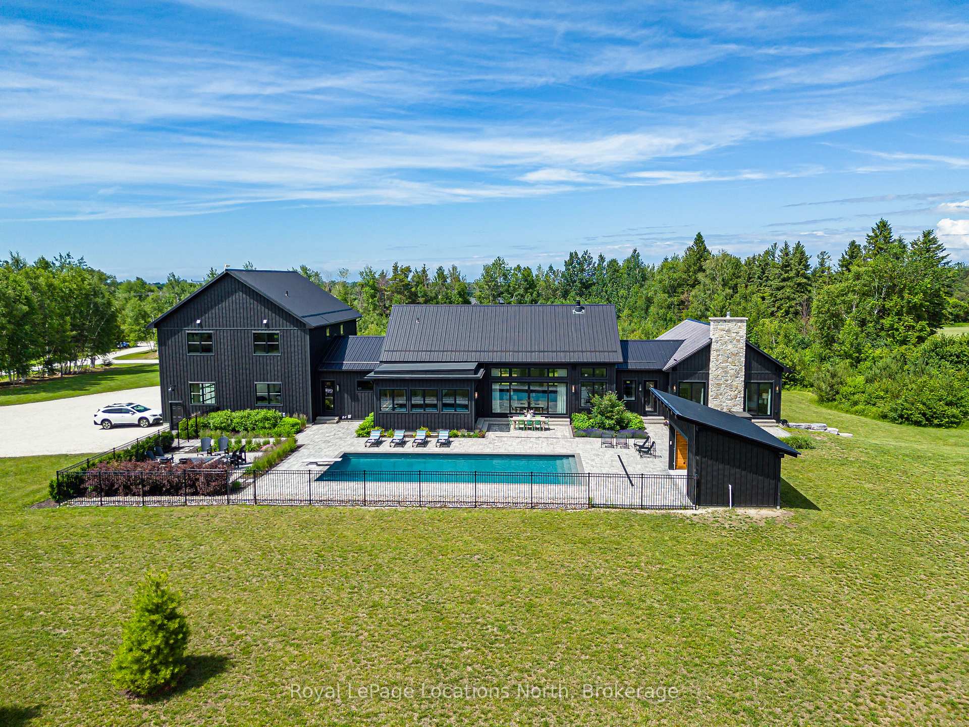 Photo 2 of 7343 36 37 Nottawasaga Side Road, Clearview, Rural Clearview — HOMEH