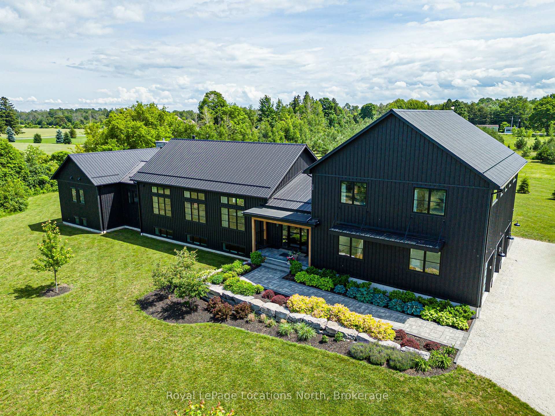 Photo 4 of 7343 36 37 Nottawasaga Side Road, Clearview, Rural Clearview — HOMEH